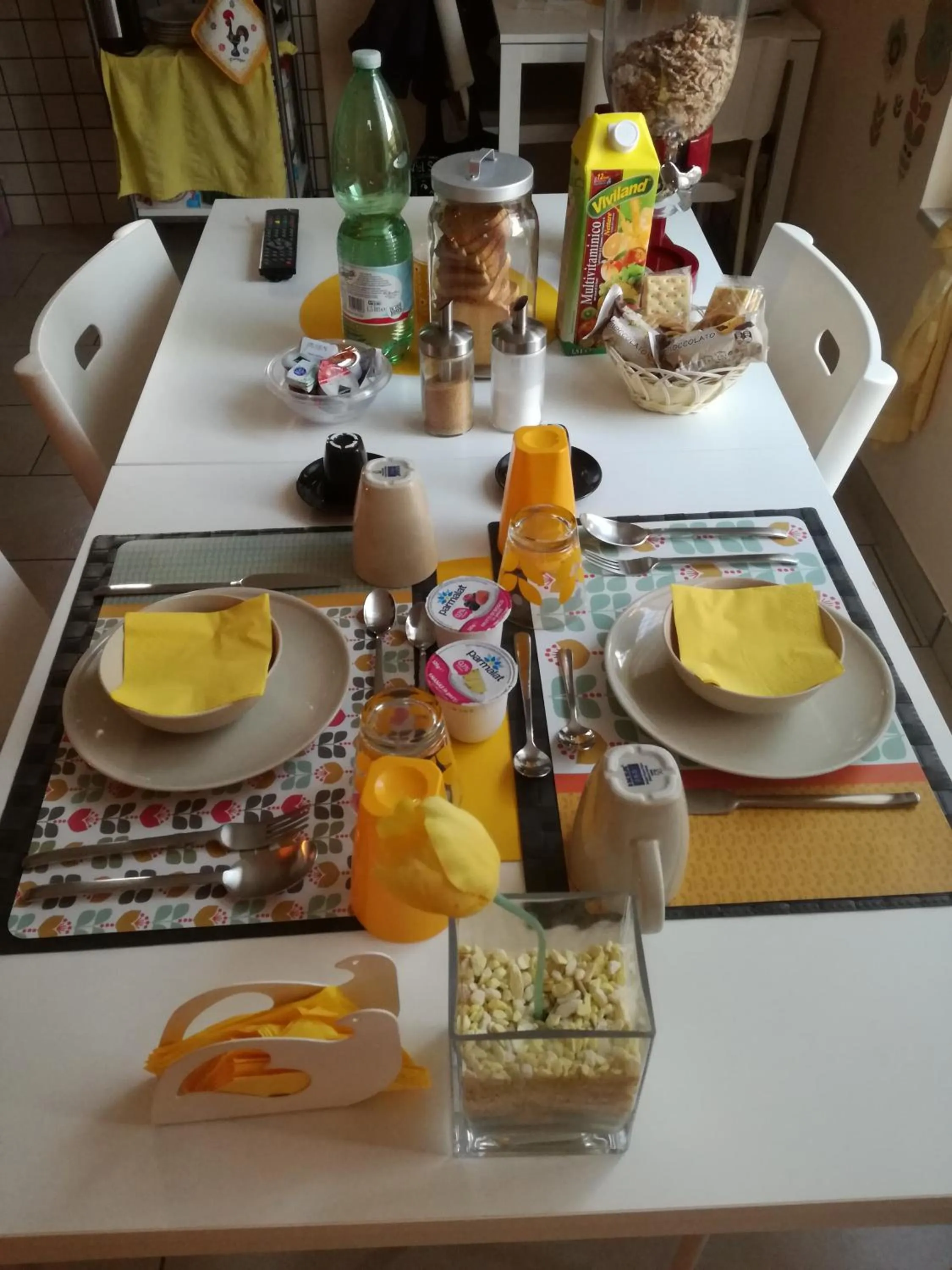 Food and drinks in The Yellow House