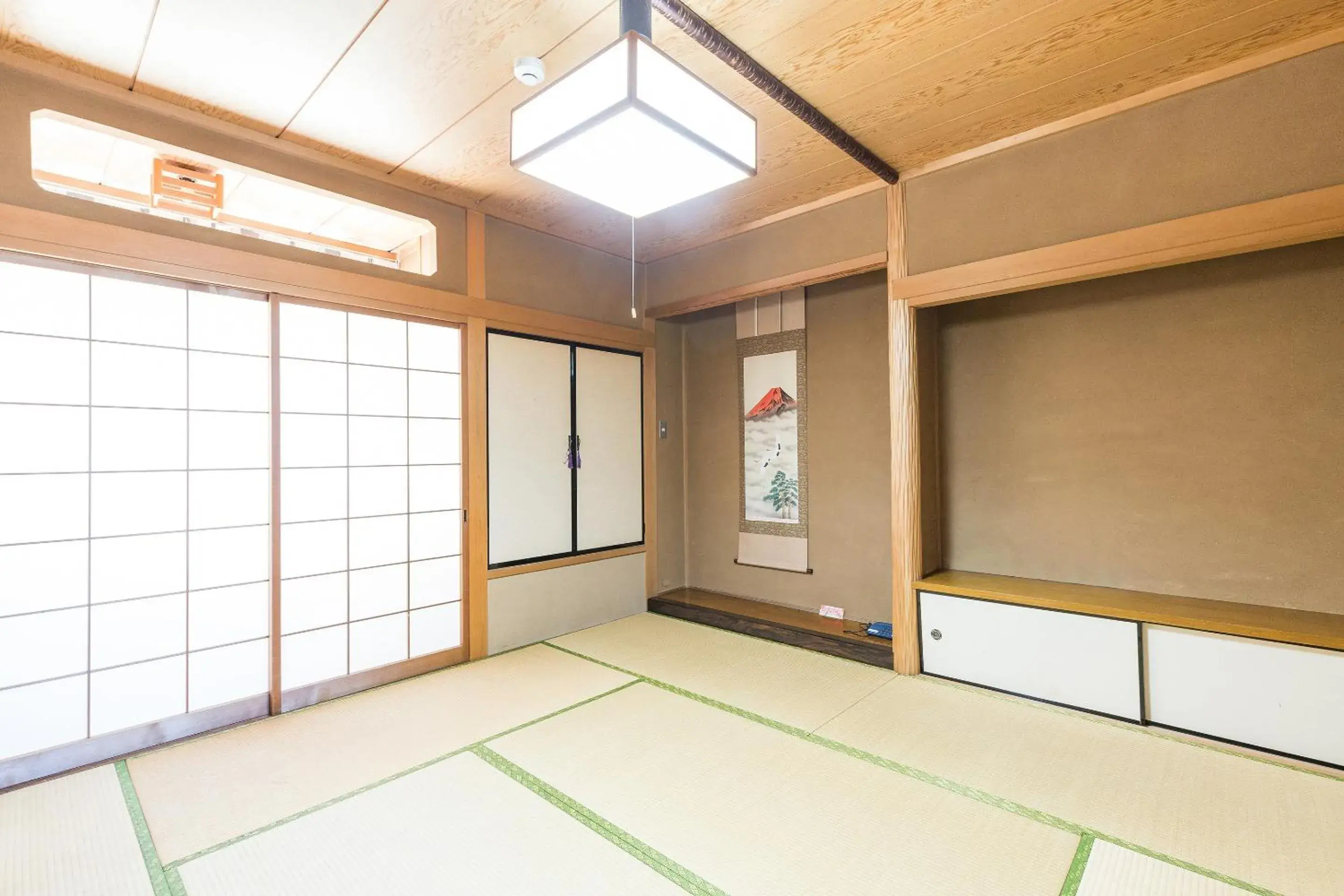 Japanese-Style Quadruple Room with Shared Bathroom - single occupancy - Non- Smoking in Tabist Samotokan Owariasahi Japanese-Style Quadruple Room with Shared Bathroom - single occupancy - Non- Smoking in Tabist Samotokan Owariasahi