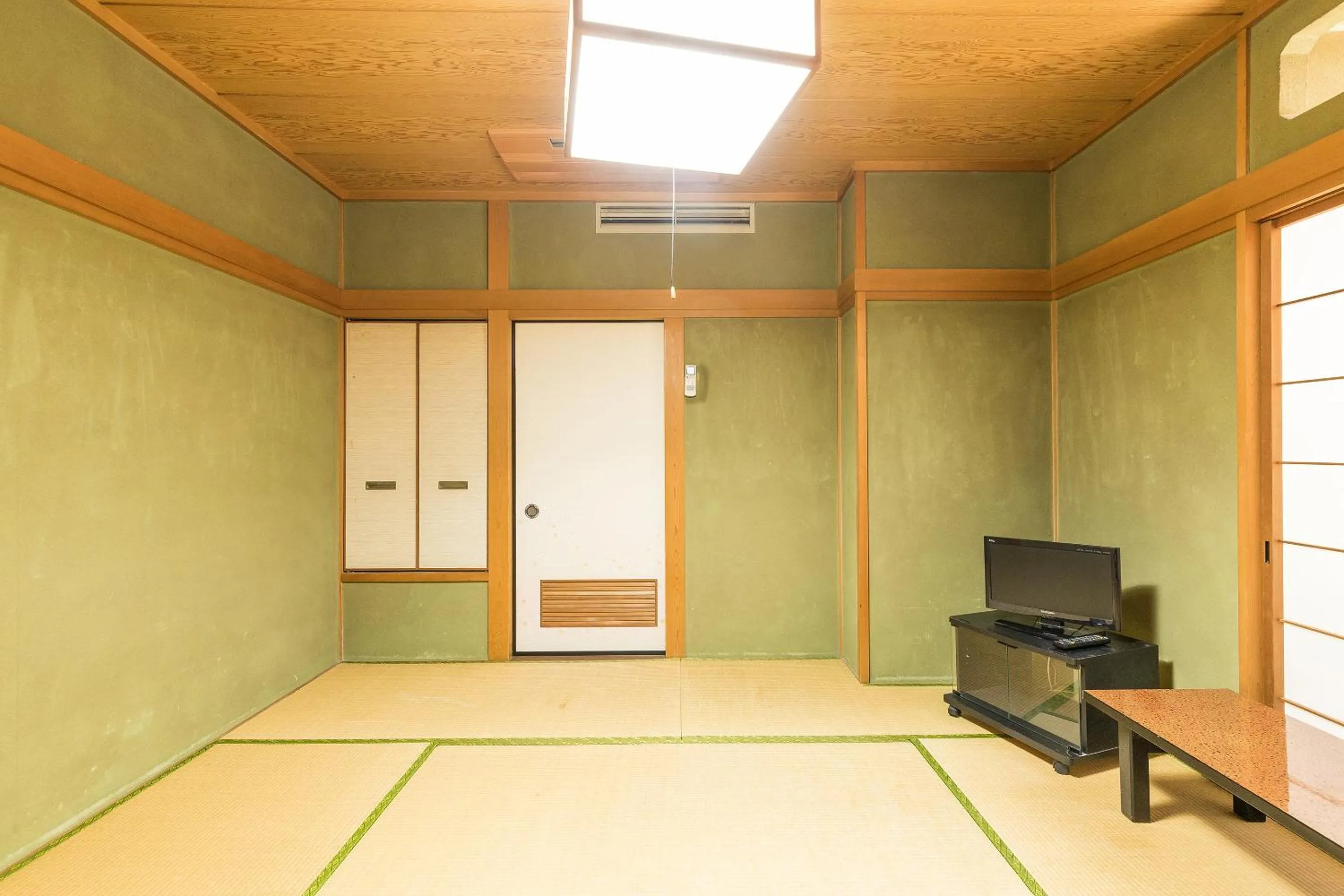 Bedroom in Tabist Samotokan Owariasahi