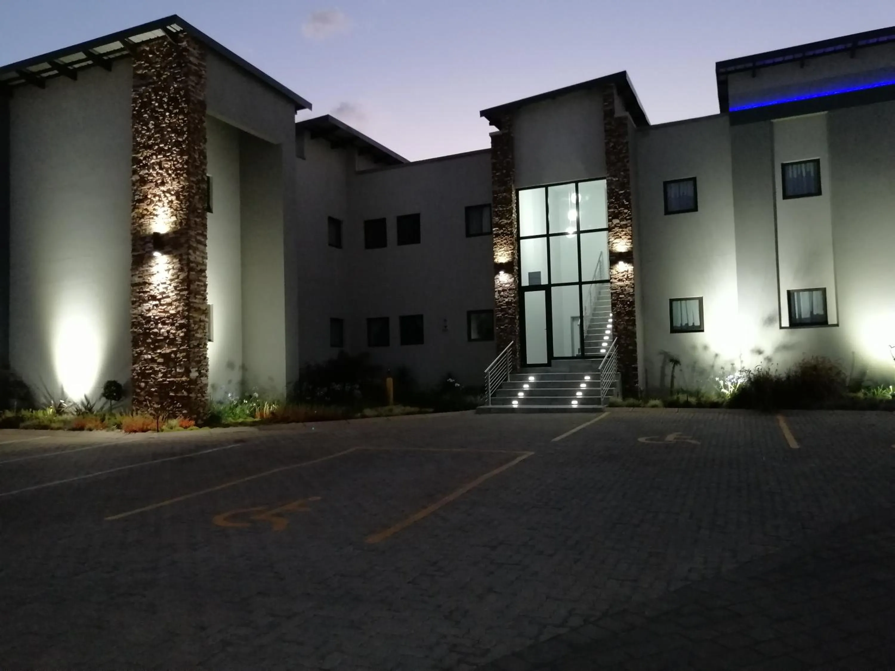 Property building in King's Palace Hotel Rustenburg