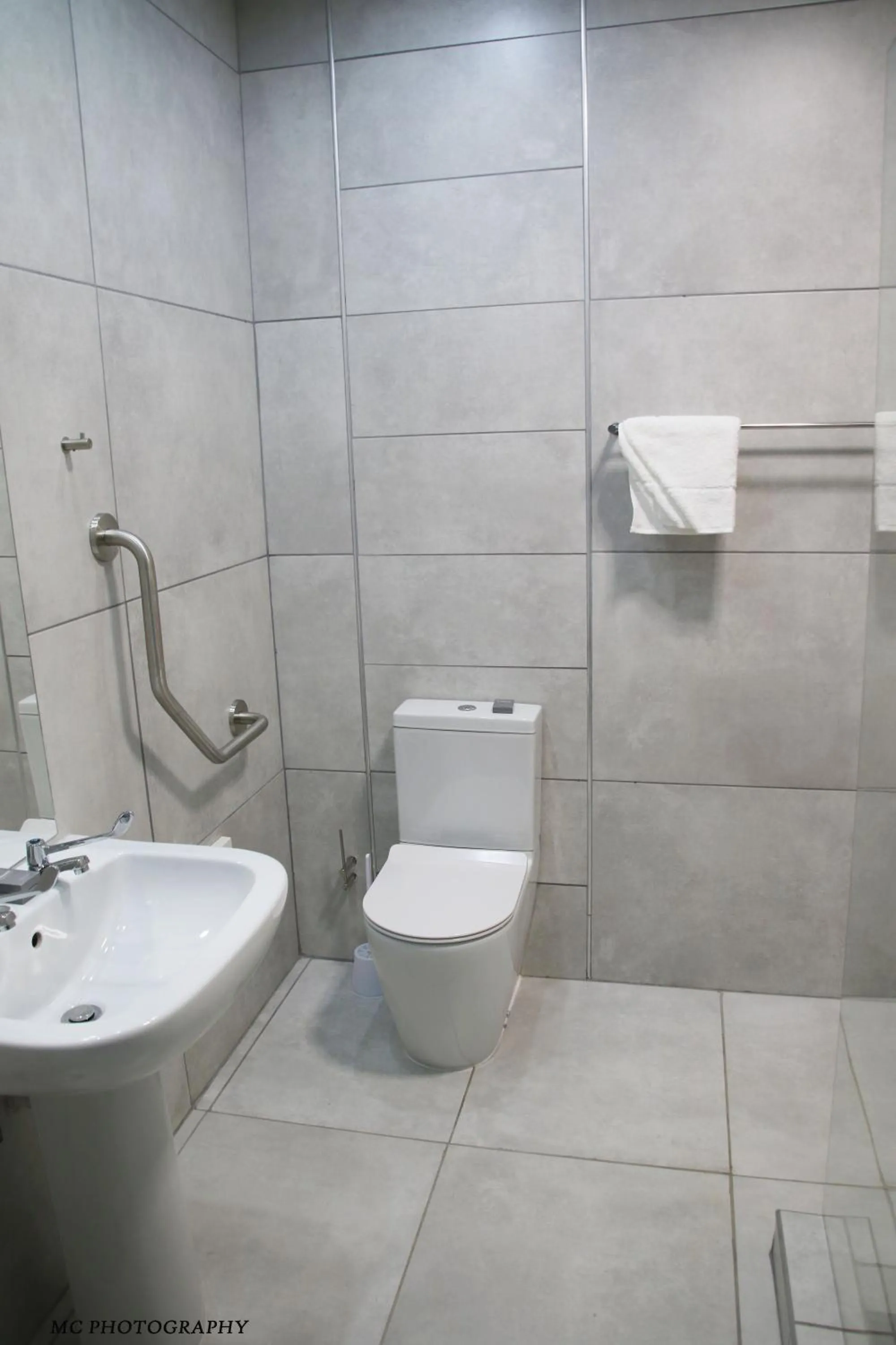 Bathroom in King's Palace Hotel Rustenburg