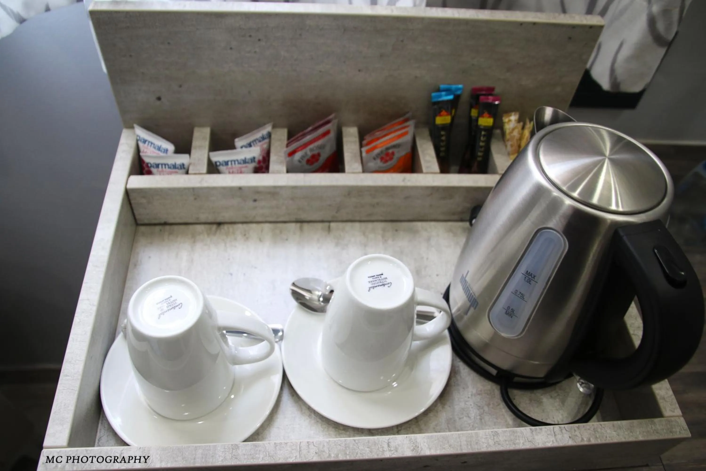Coffee/tea facilities in King's Palace Hotel Rustenburg