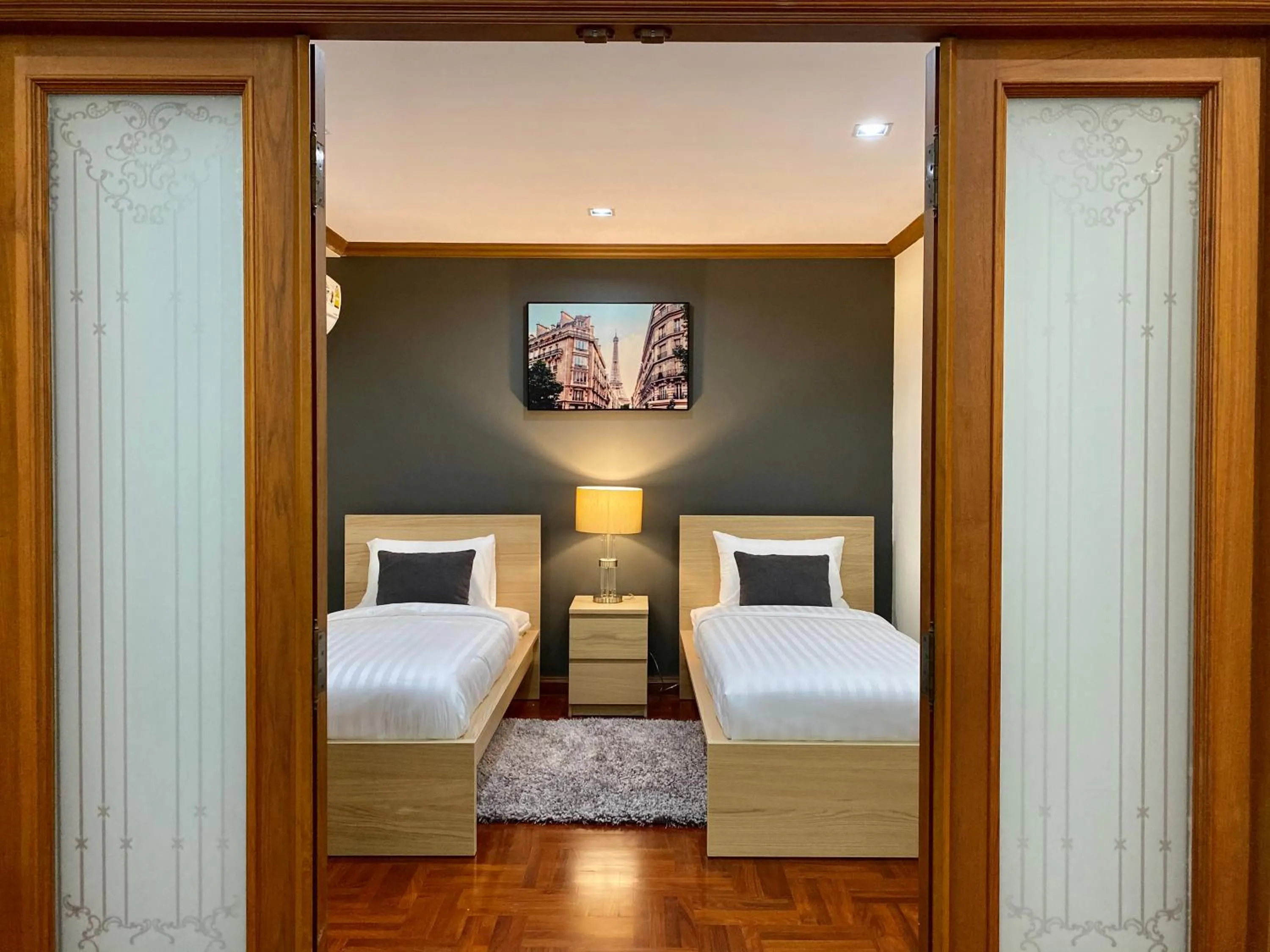 Bedroom, Bed in NT Place Sukhumvit Suites