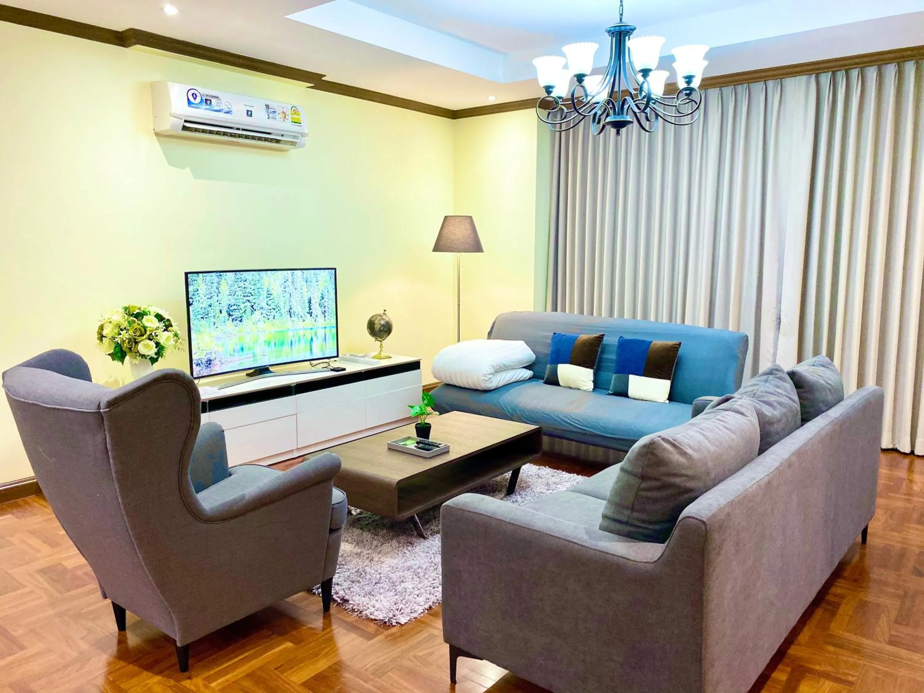 Living room in NT Place Sukhumvit Suites