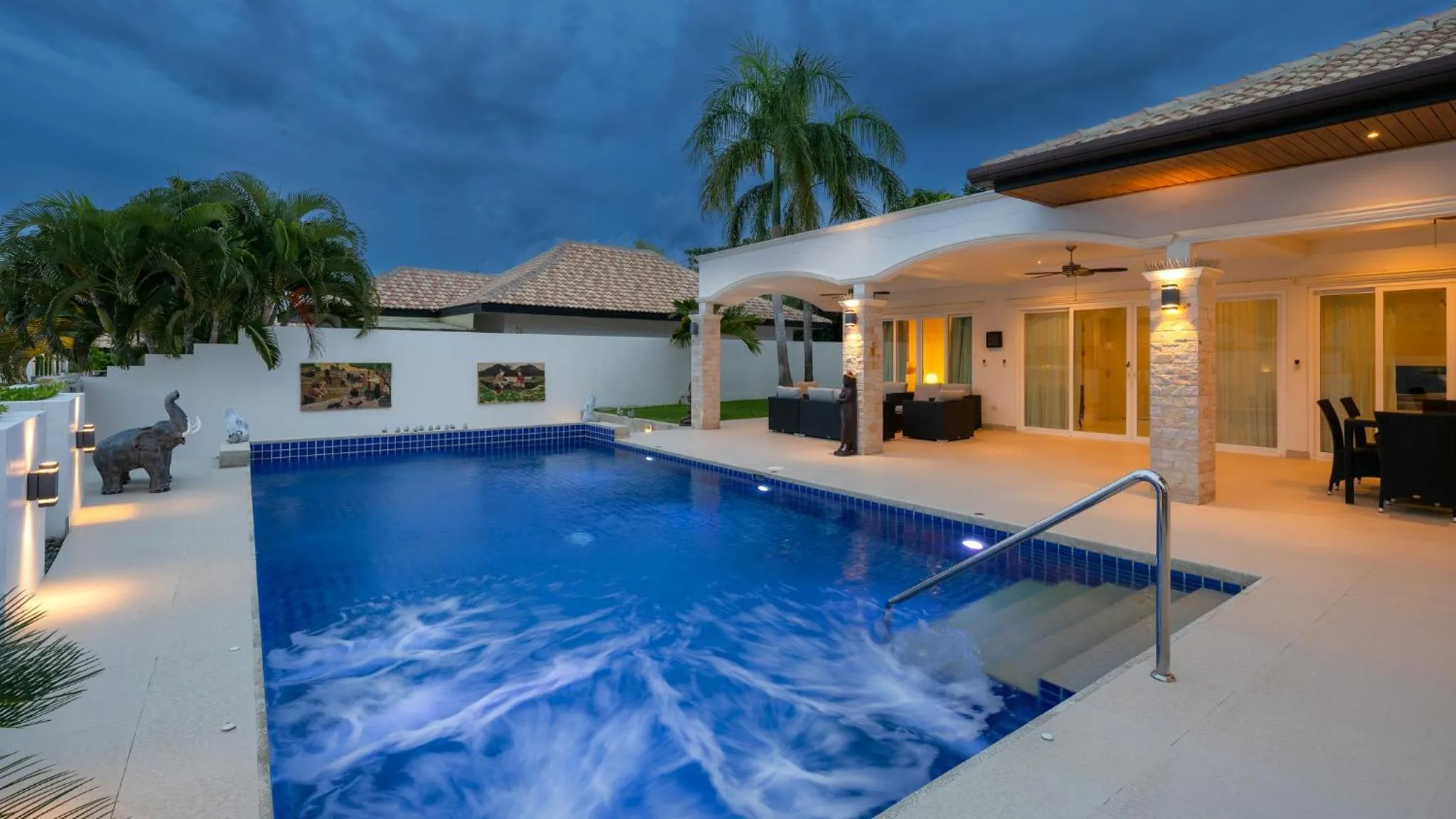 Garden in Orchid Paradise Homes 313