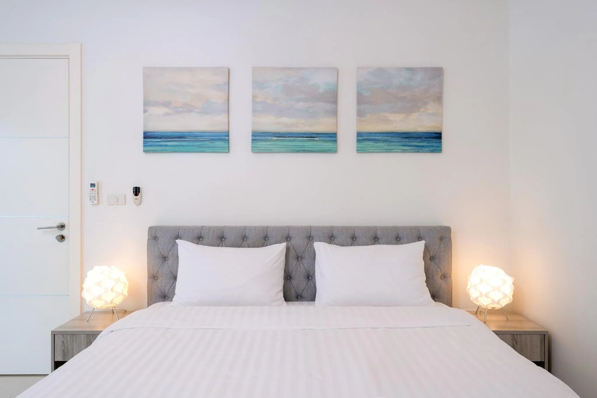 Bedroom, Bed in Orchid Paradise Homes 313