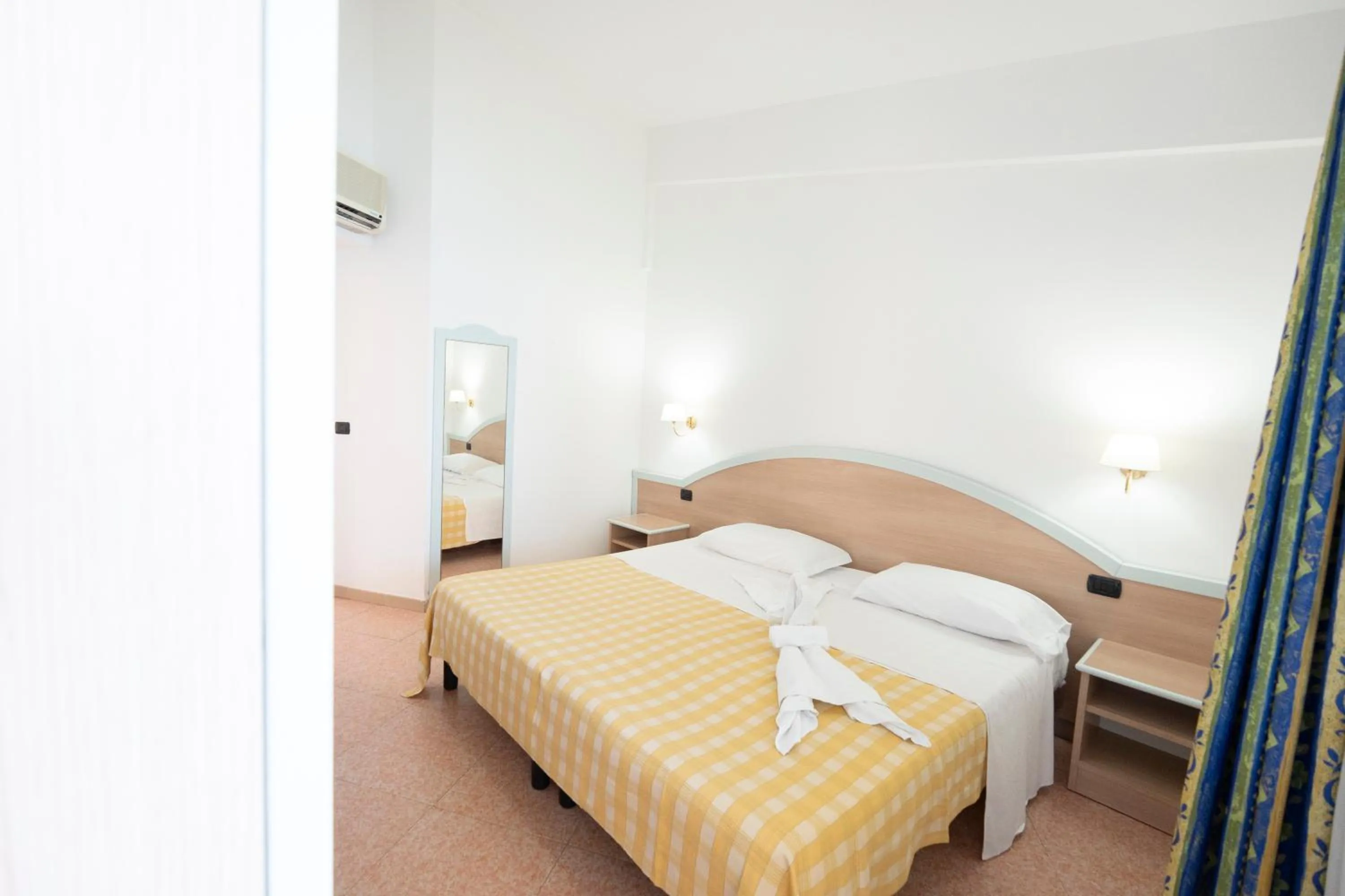 Bedroom, Bed in Il Poggio Di Tropea Villaggio Soft All Inclusive