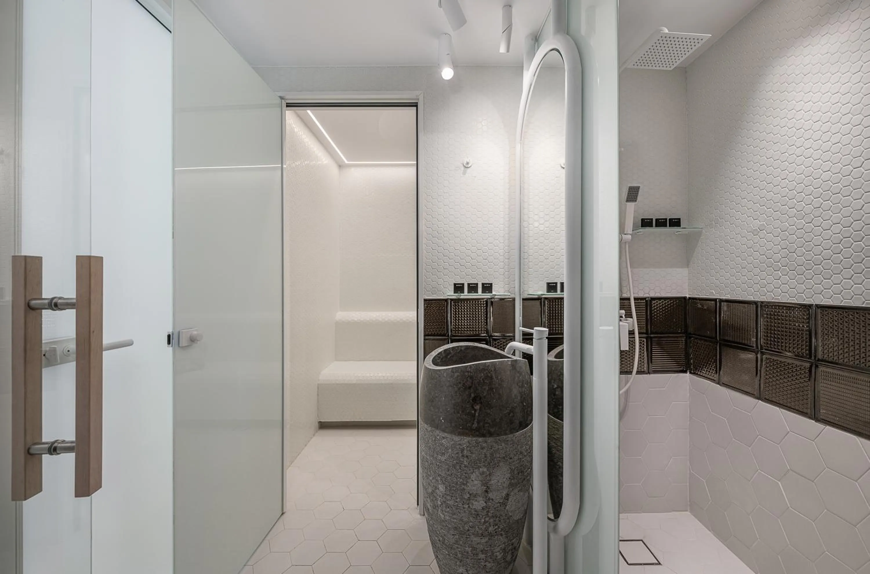 Hot Tub in Lagon Life Spirit Boutique Hotel - Adults Only