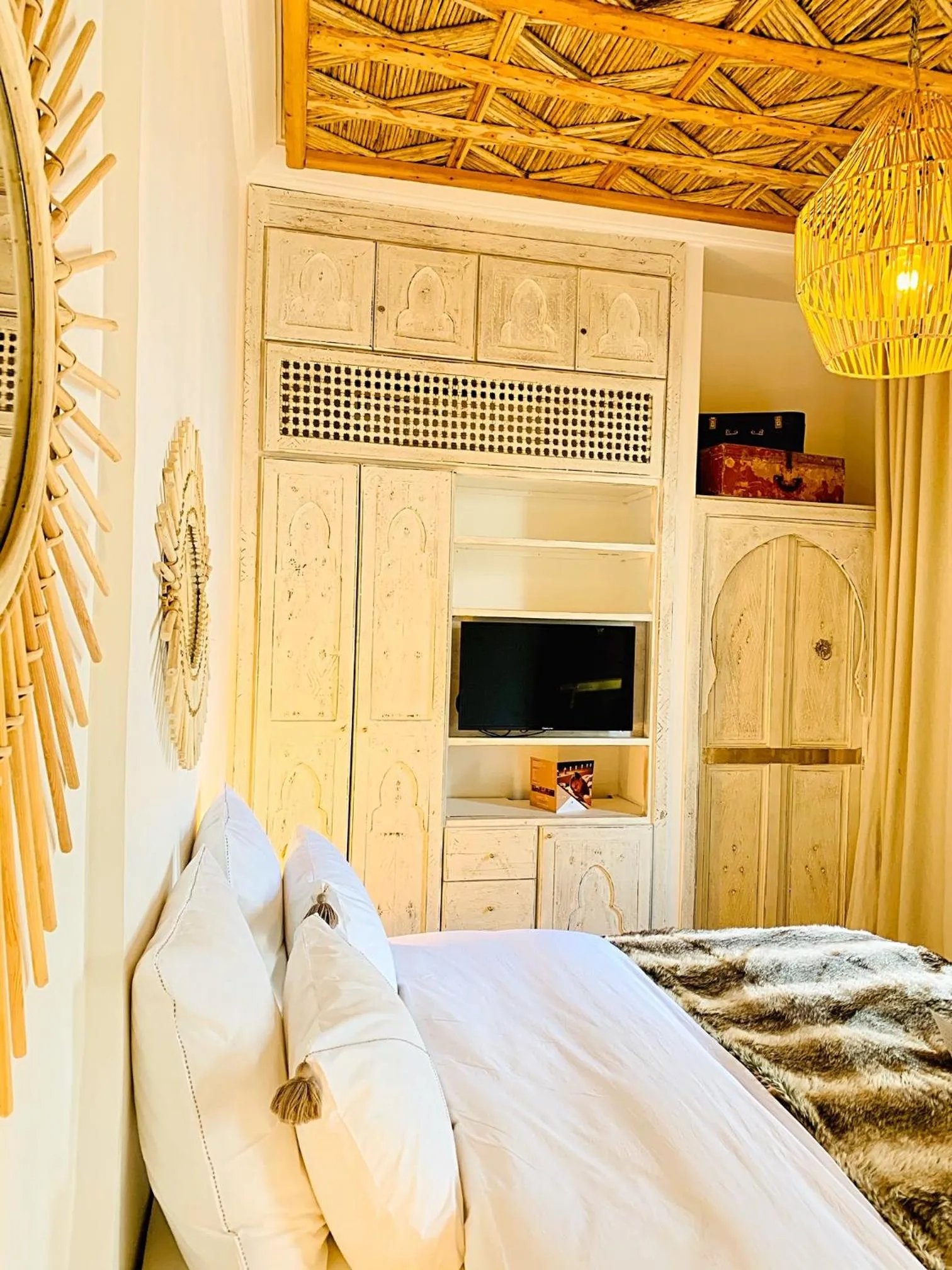 Bed in Riad Dar Yasaman