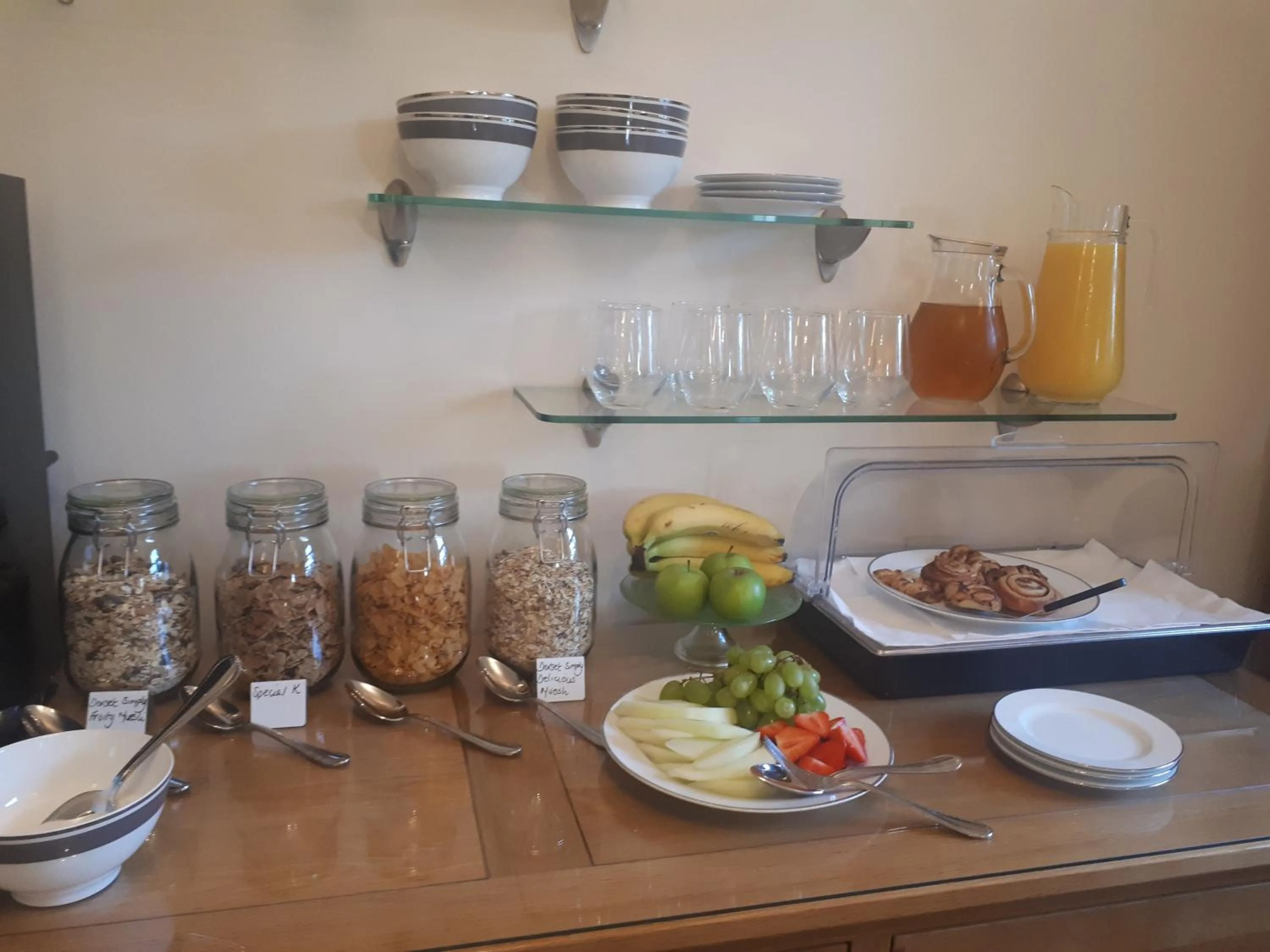 Restaurant/places to eat in Berry House Bed & Breakfast