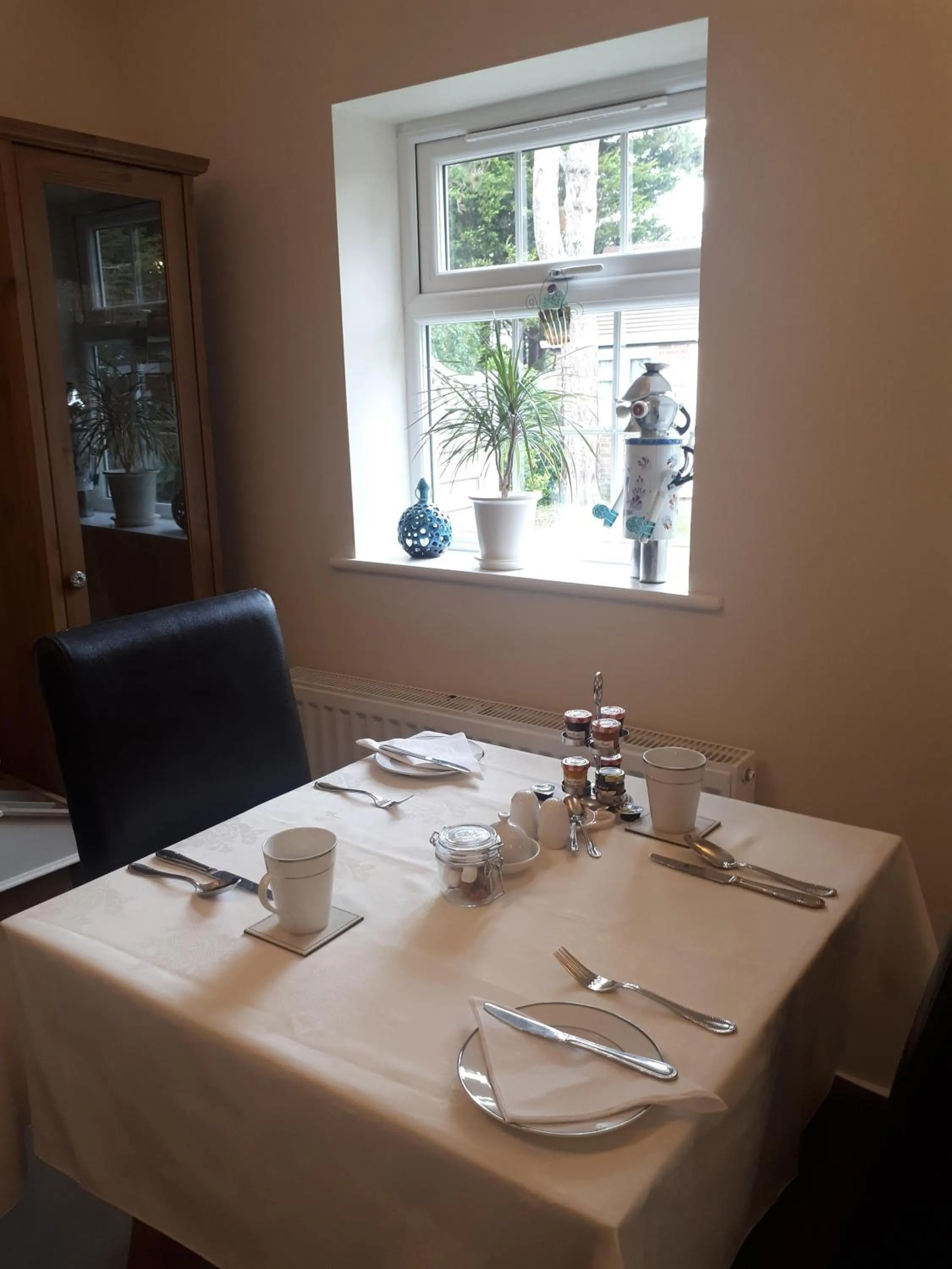 Restaurant/places to eat in Berry House Bed & Breakfast