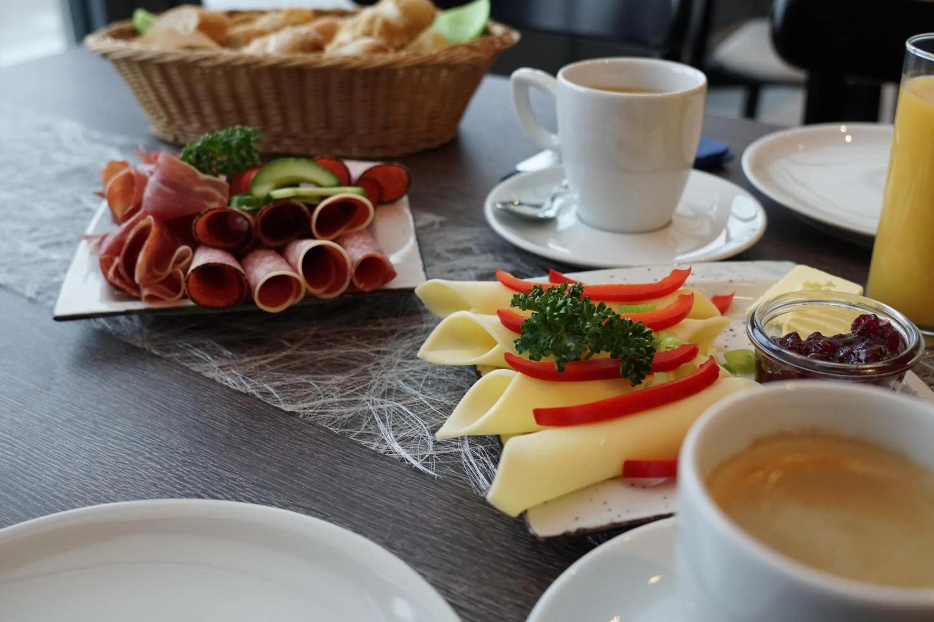 Breakfast in Landhotel Donaublick