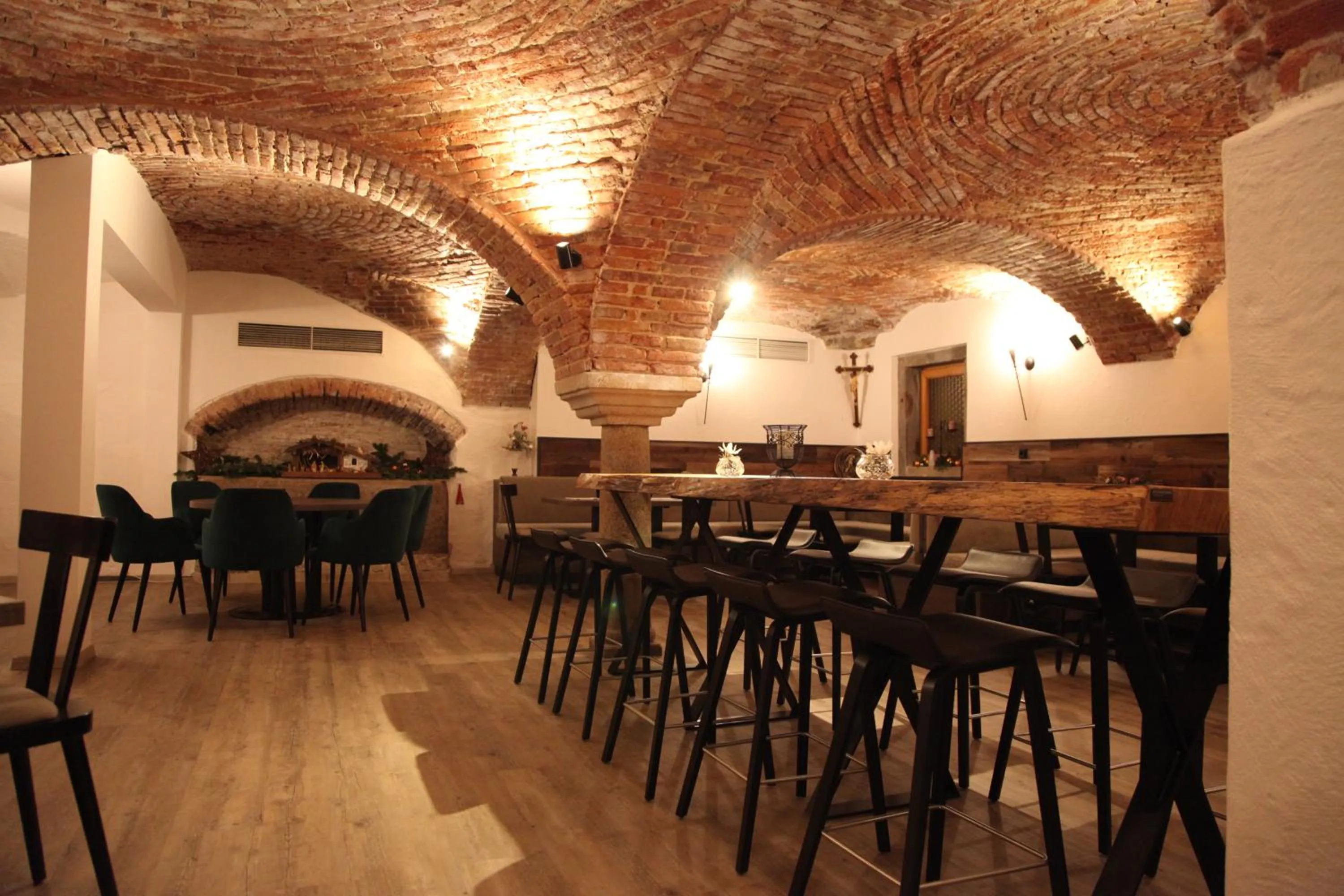 Restaurant/places to eat in Landhotel Donaublick