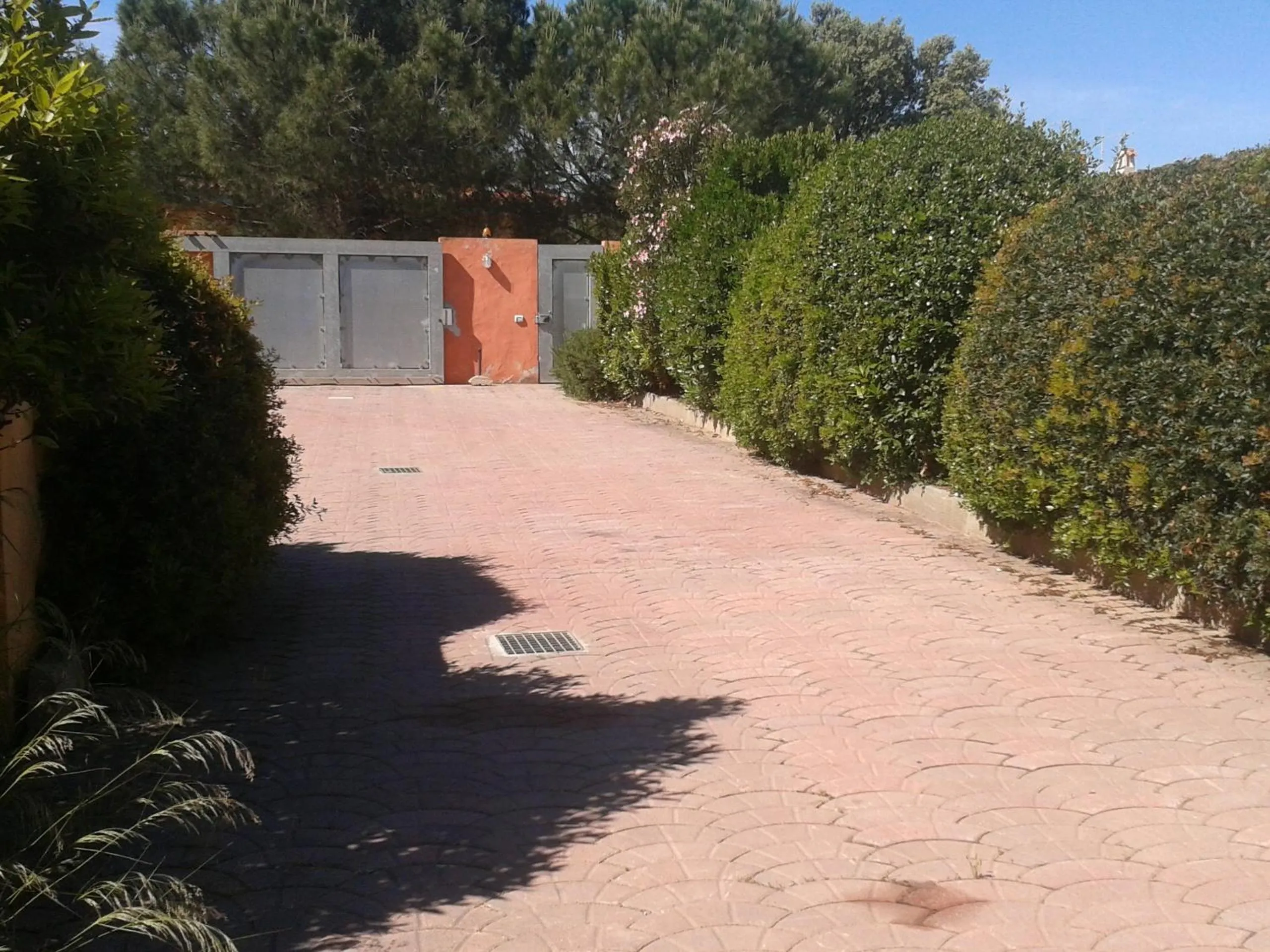 Inner courtyard view in Il Locandiere