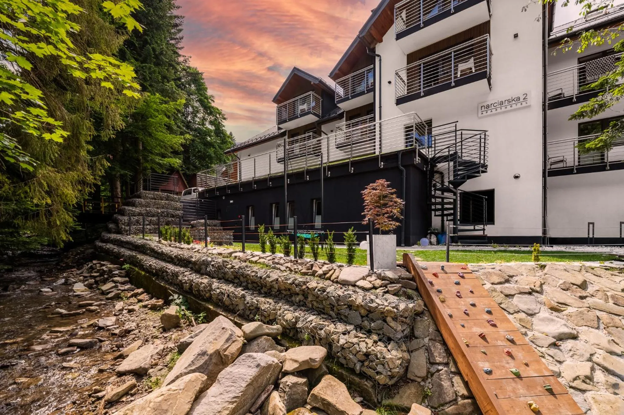 Property building in Aparthotel Narciarska 2