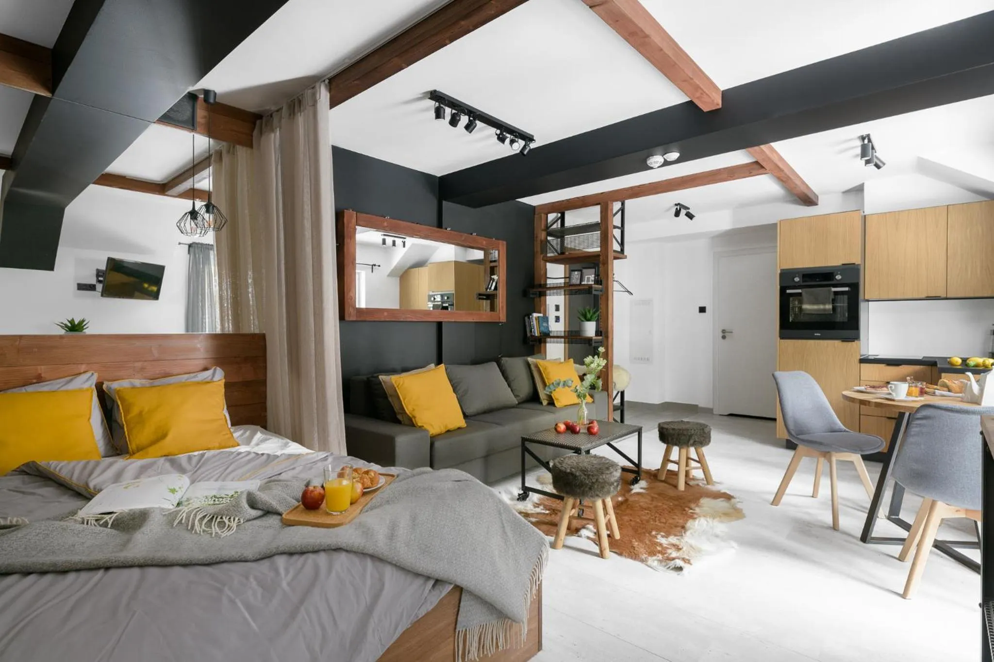 Kitchen or kitchenette in Aparthotel Narciarska 2