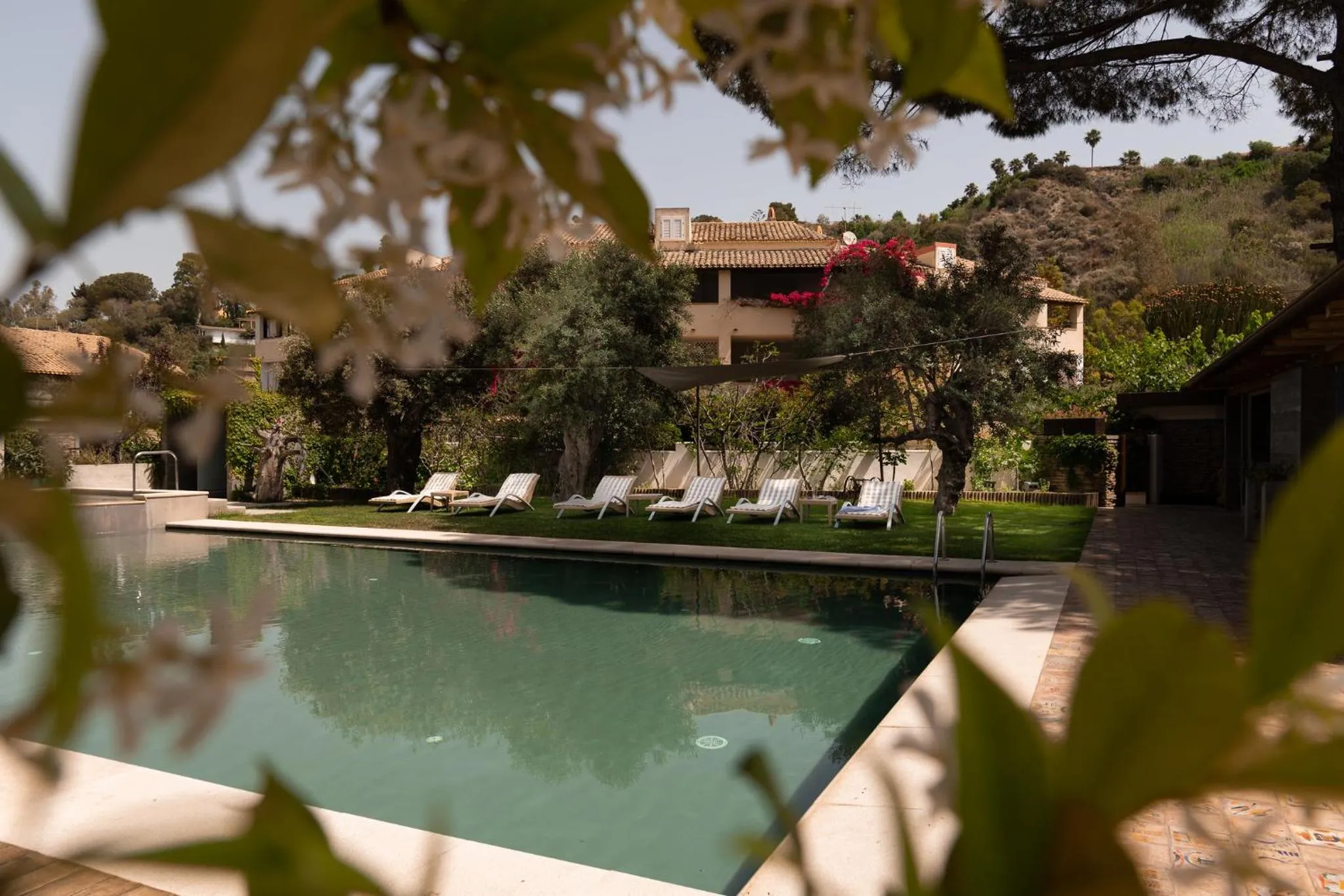 Swimming pool in Praia Art Resort - Small Luxury Hotels of the world