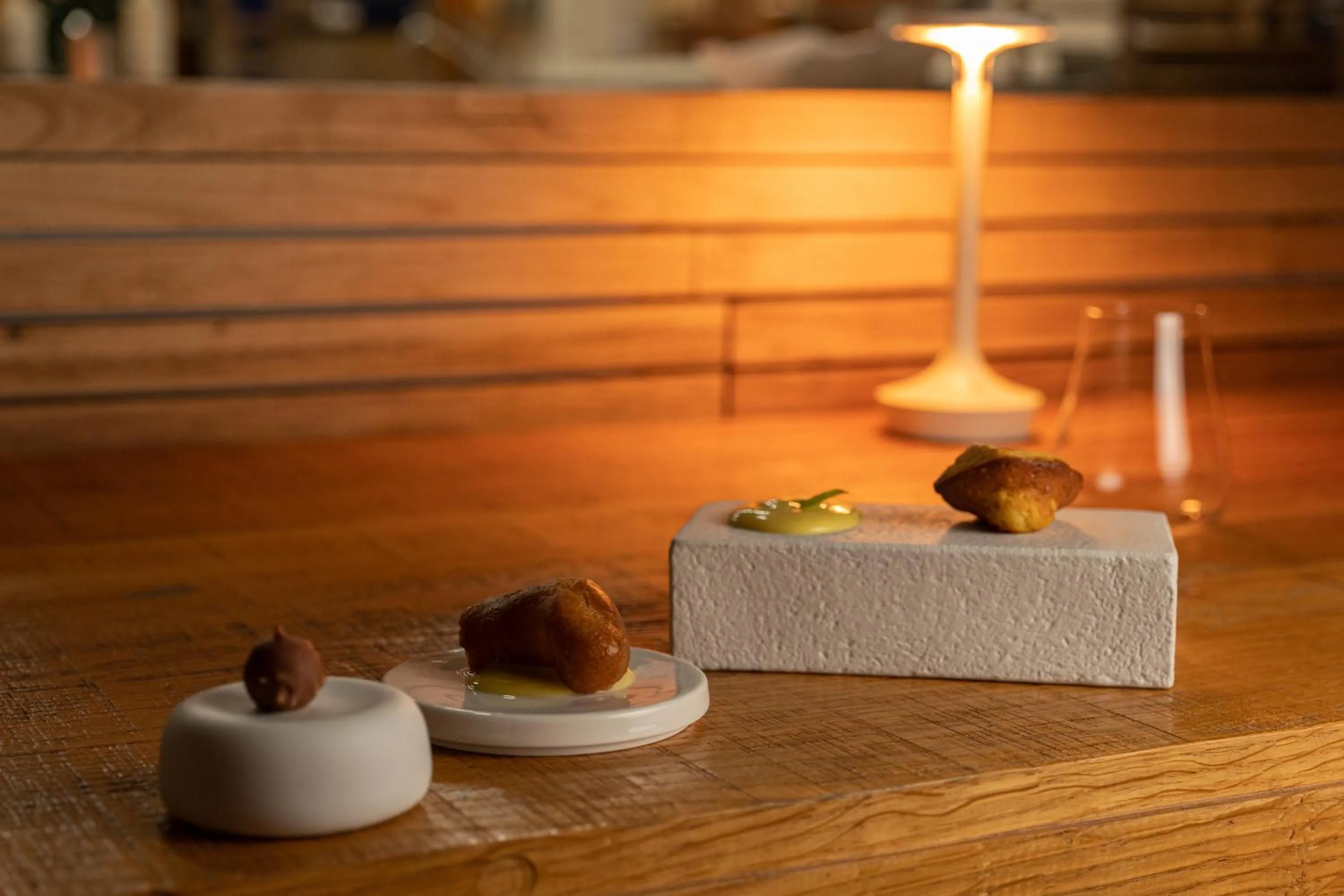 Food and drinks in Praia Art Resort - Small Luxury Hotels of the world