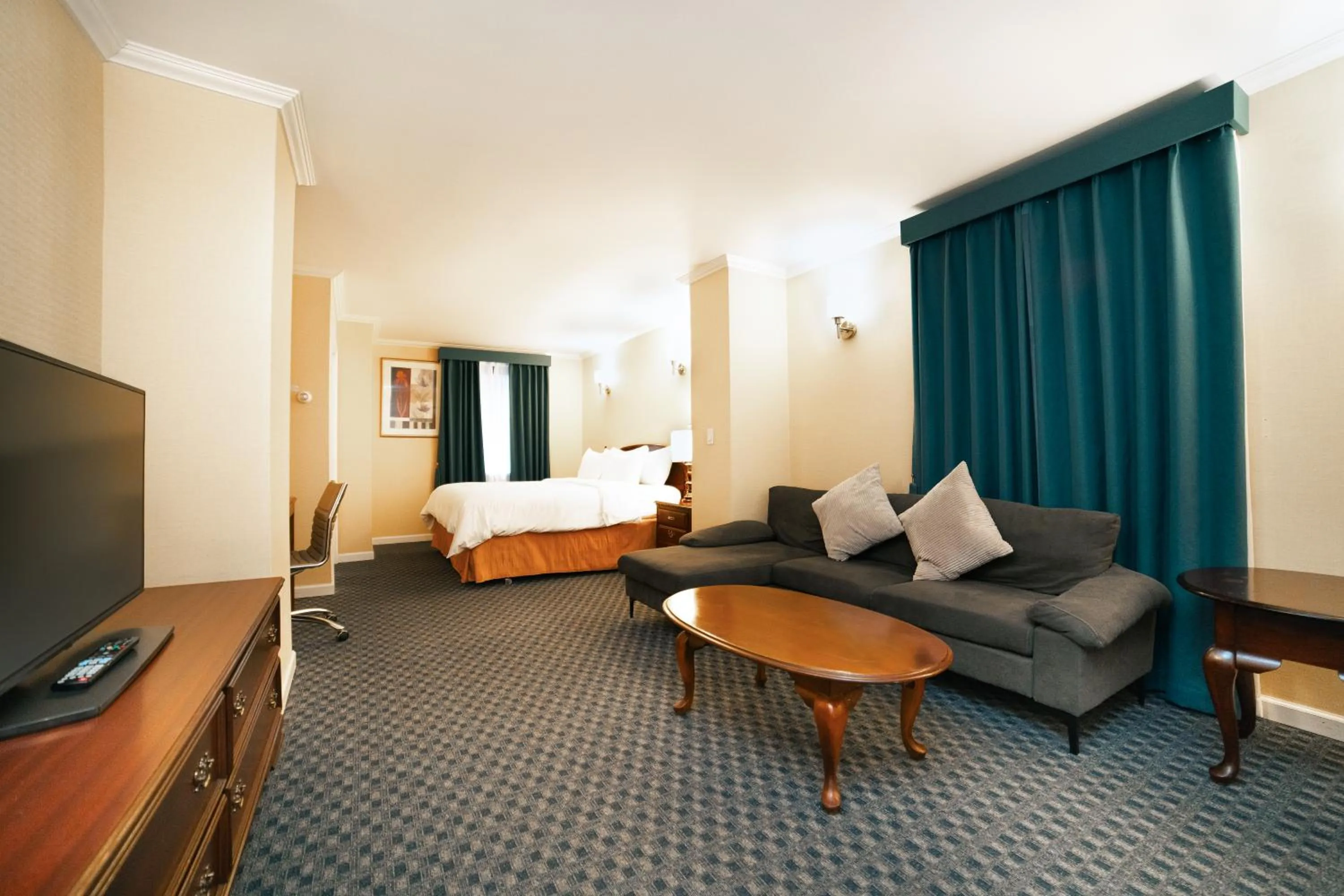 Bed in Hotel Stanford