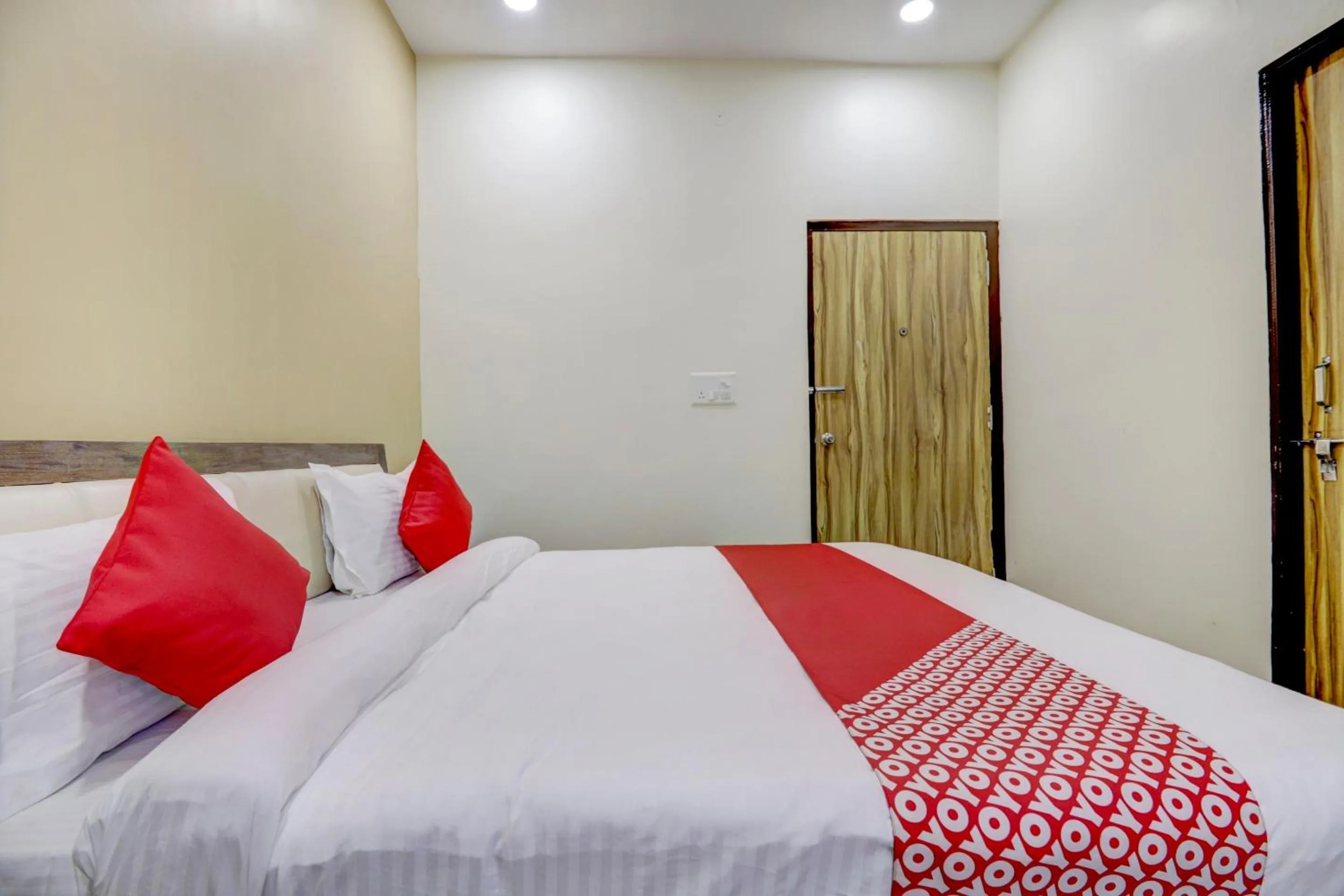 Bedroom, Bed in Hotel O Gd Palace