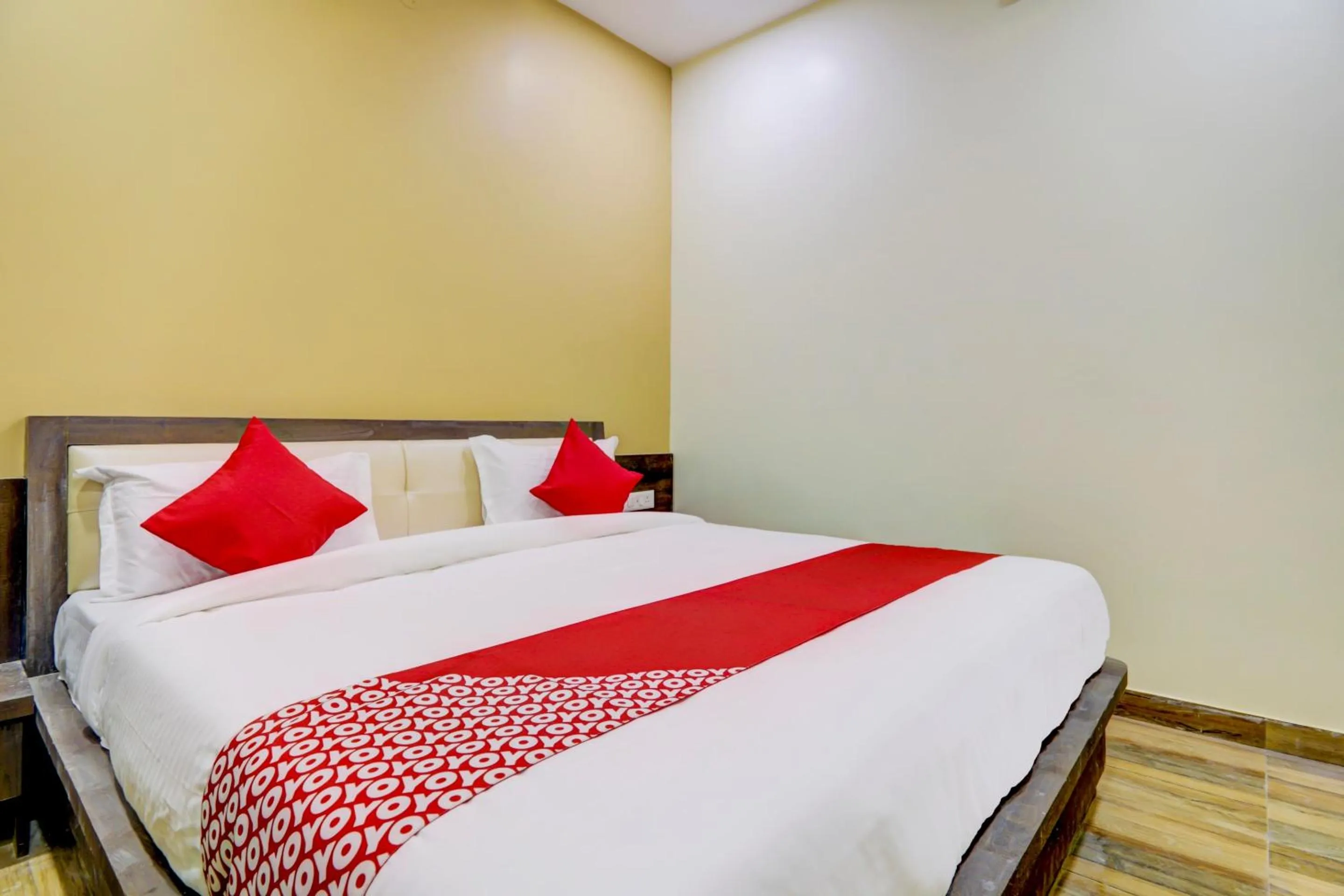 Bedroom, Bed in Hotel O Gd Palace