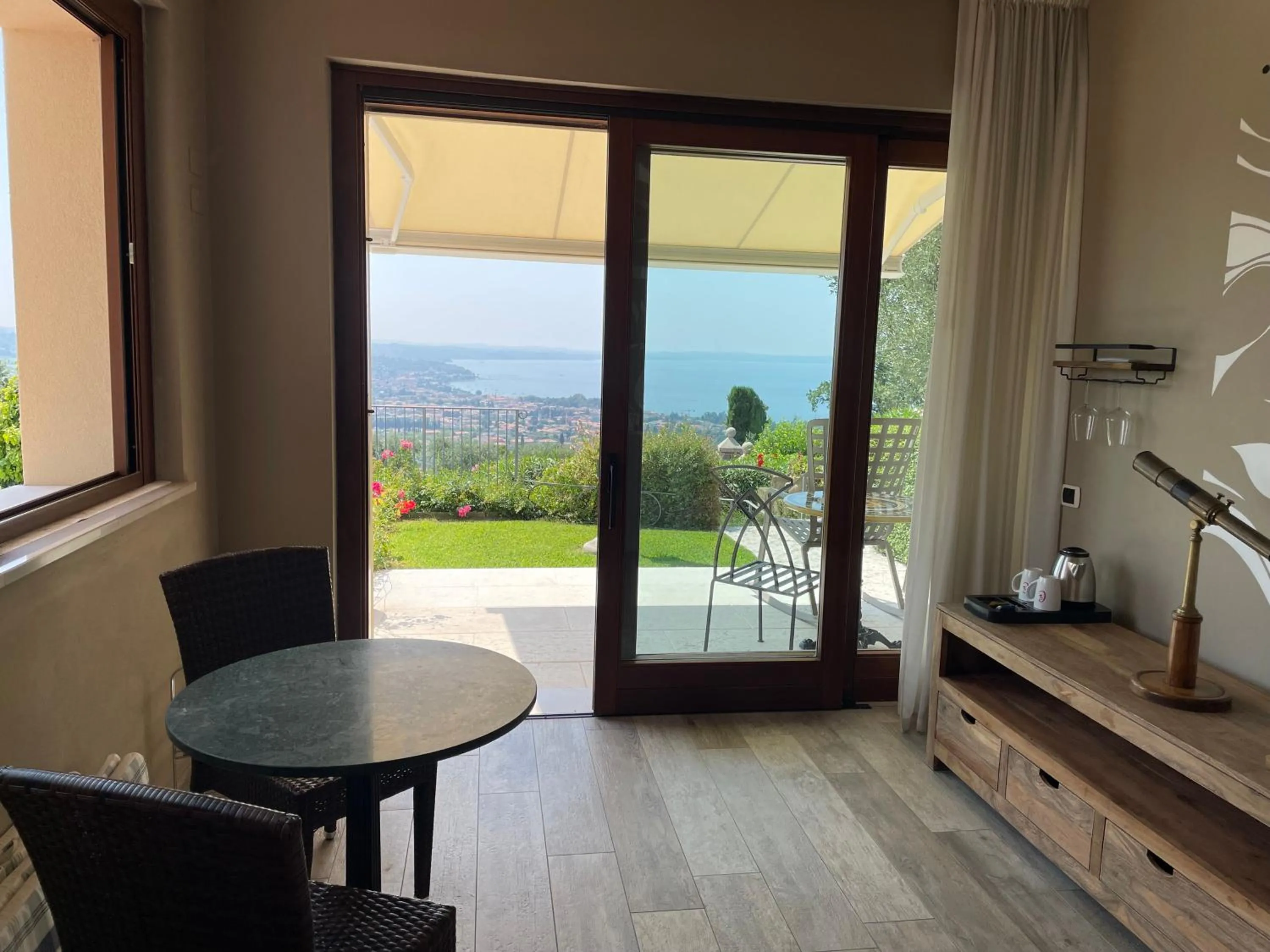 Seating area in Casaliva Relais