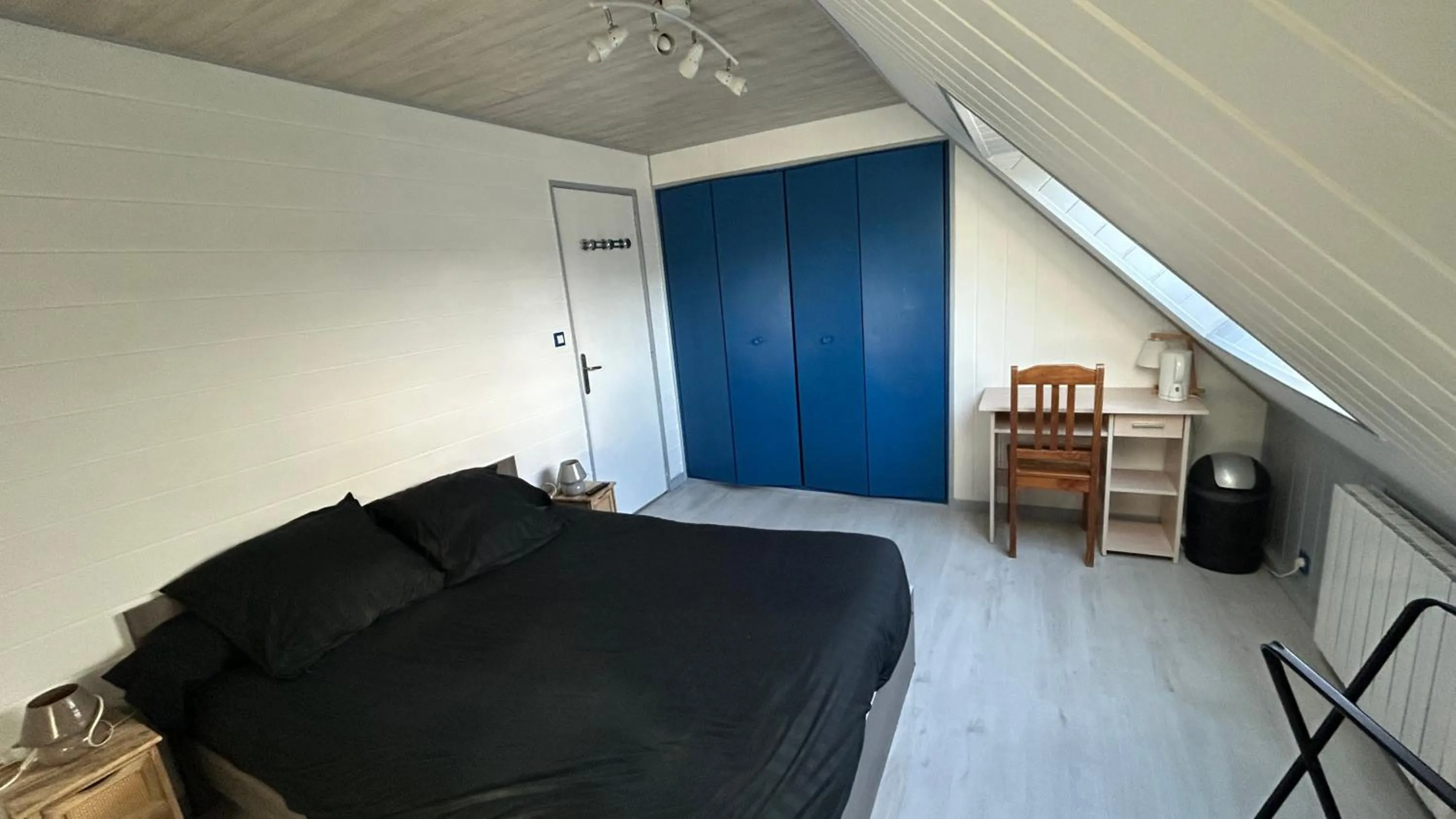 Bed in Entre terre et mer