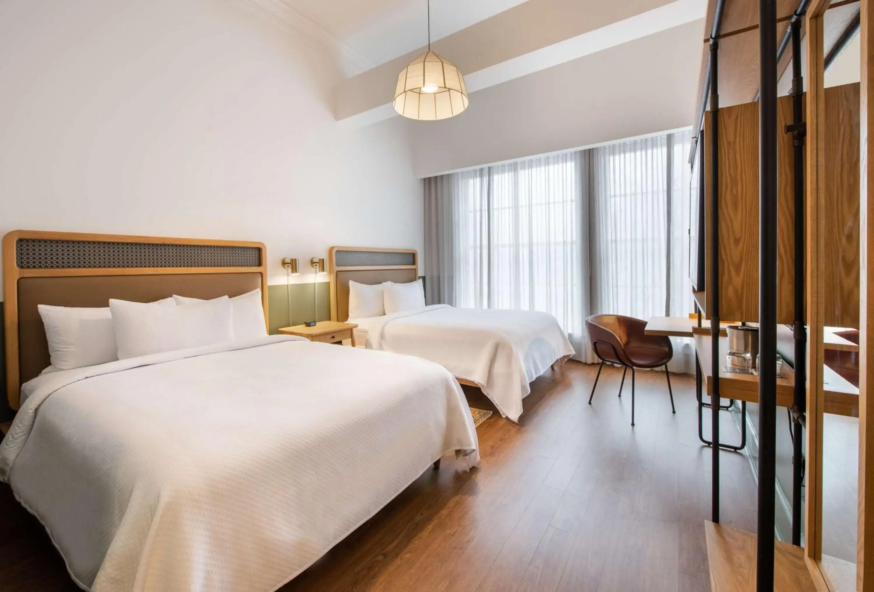 Bed in Hotel Theo New Orleans, Tapestry Collection by Hilton Bed in Hotel Theo New Orleans, Tapestry Collection by Hilton