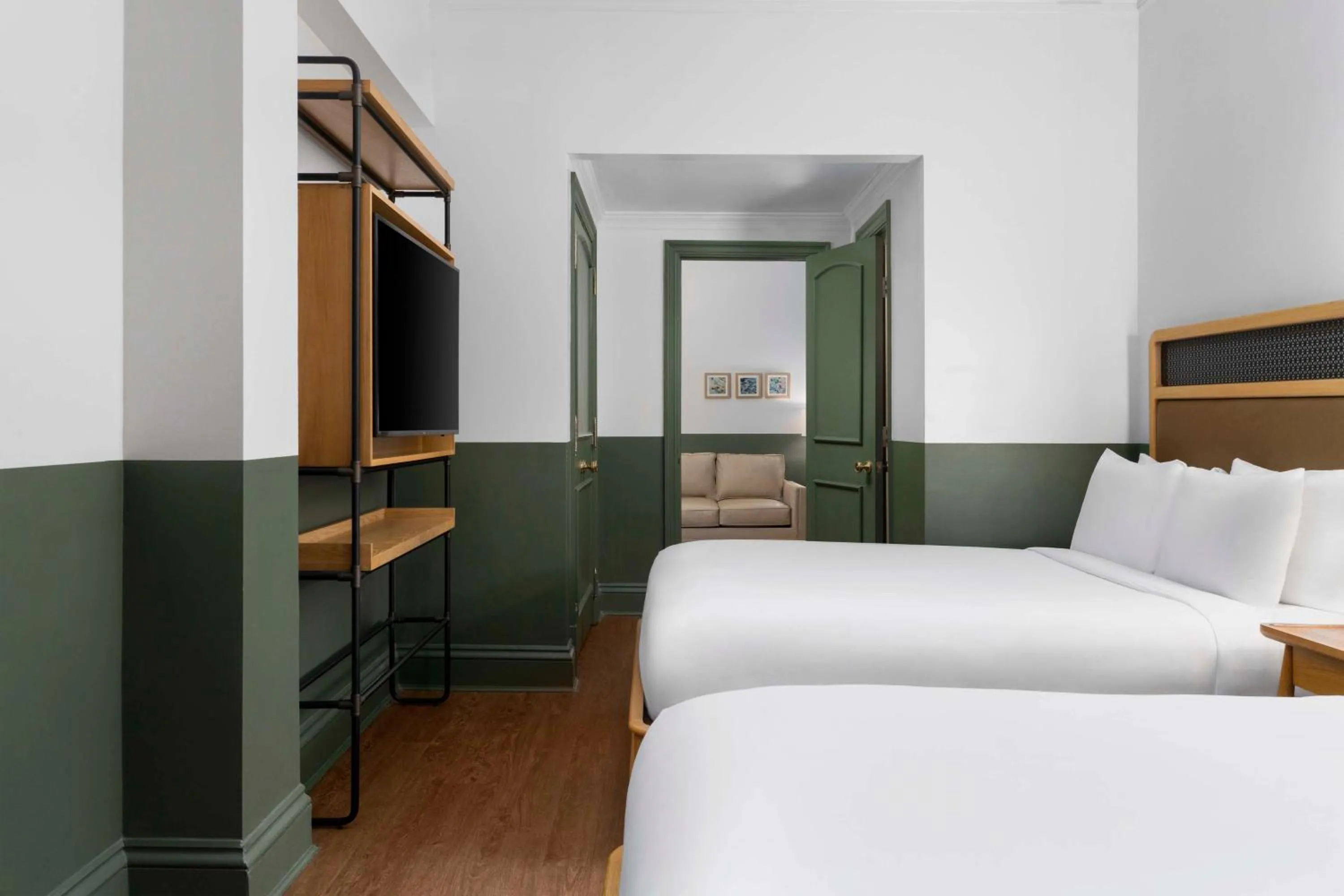 Bed in Hotel Theo New Orleans, Tapestry Collection by Hilton