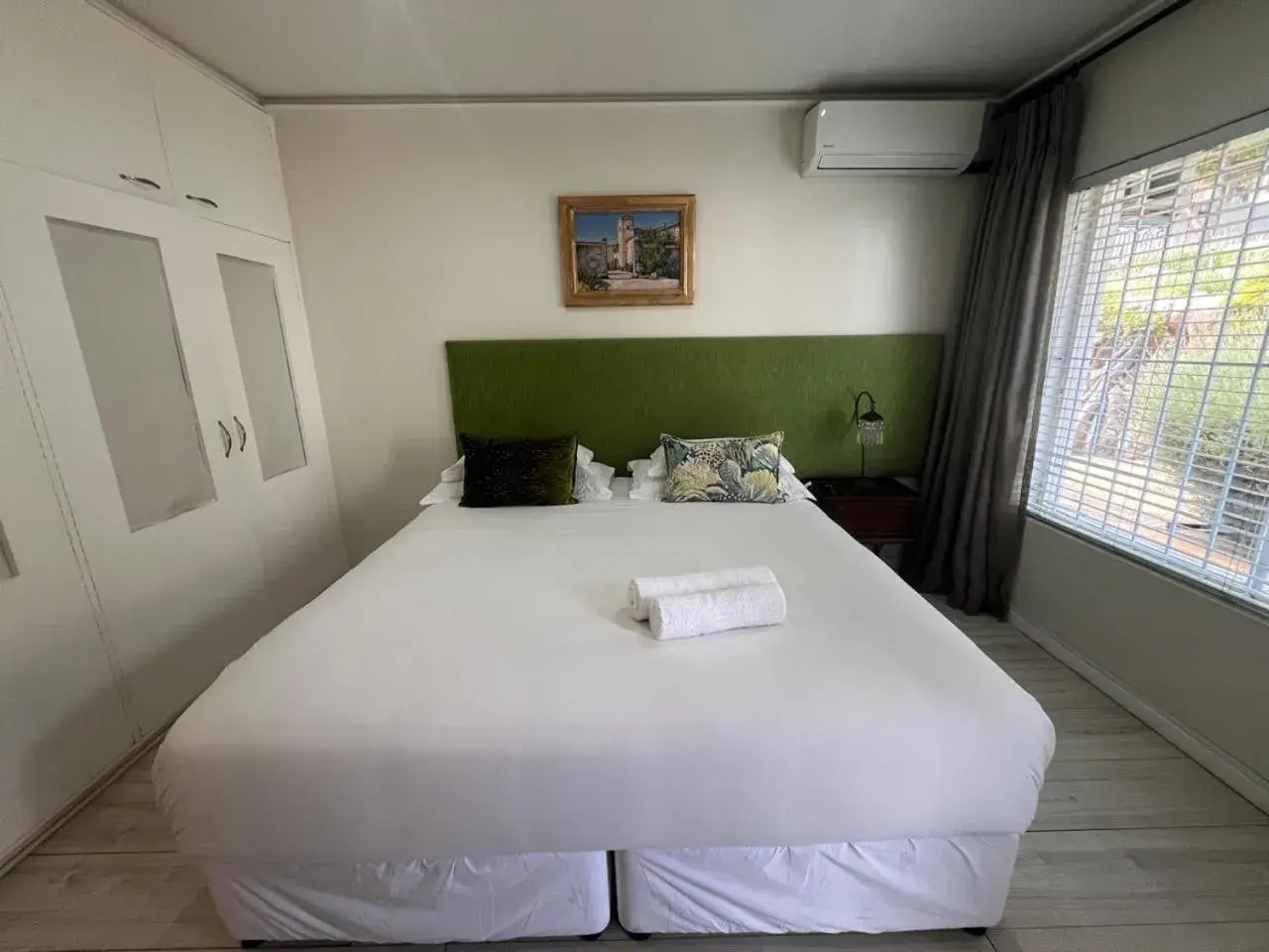 King Room Business in Thyme Wellness Spa and Guesthouse King Room Business in Thyme Wellness Spa and Guesthouse