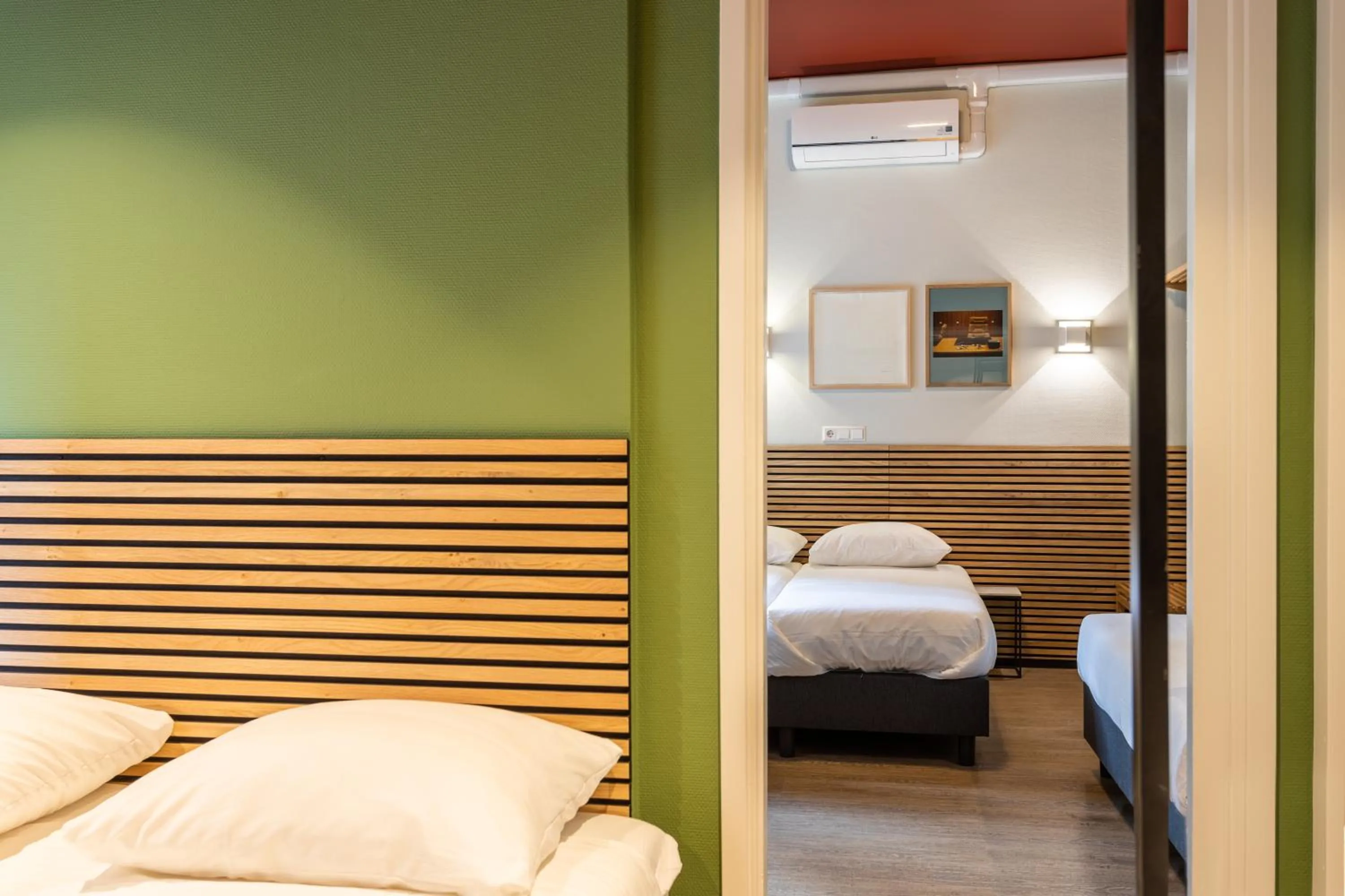 Bedroom, Bed in Weber Hotel 117