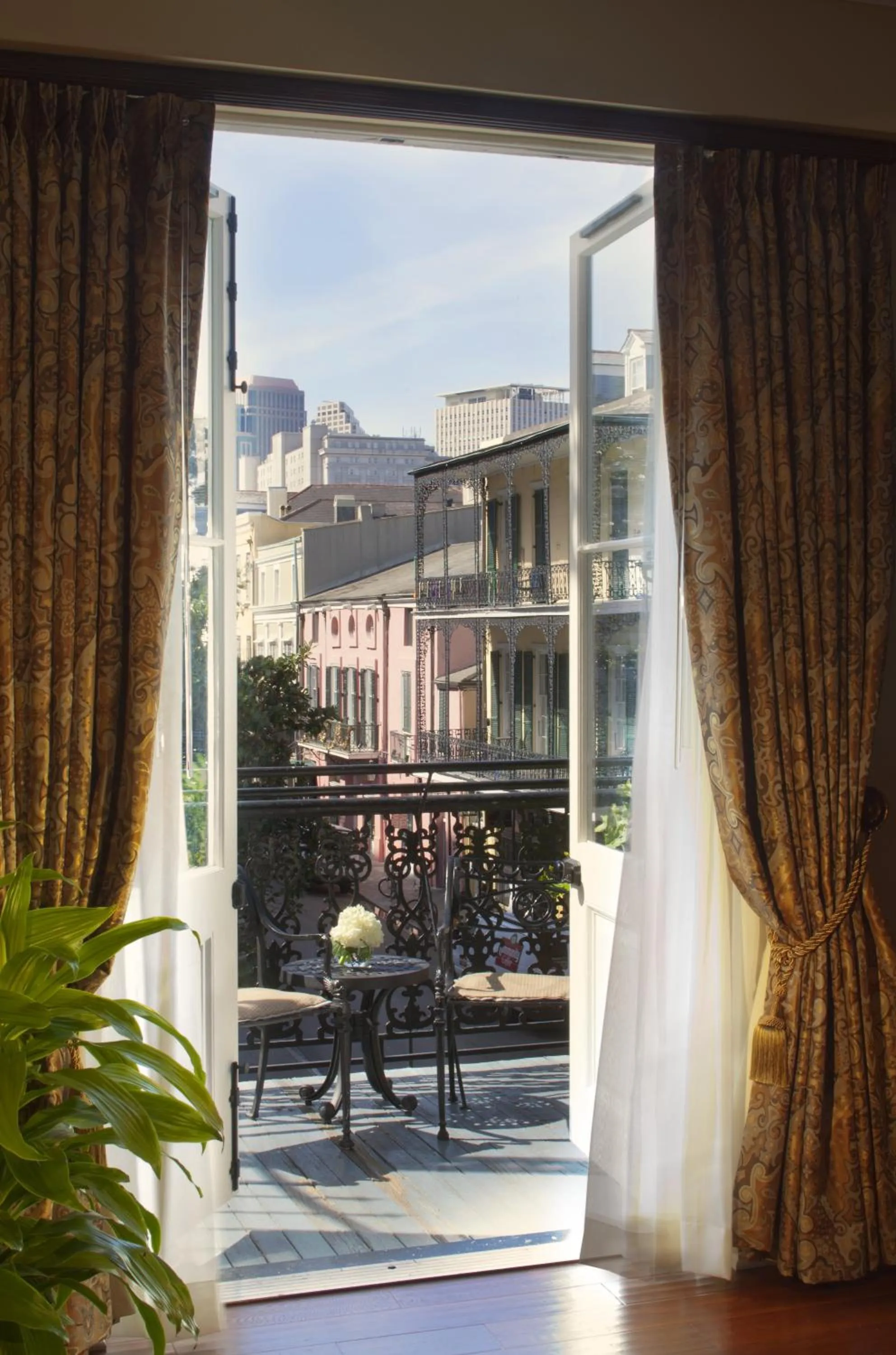 Photo of the whole room in Omni Royal Orleans Hotel