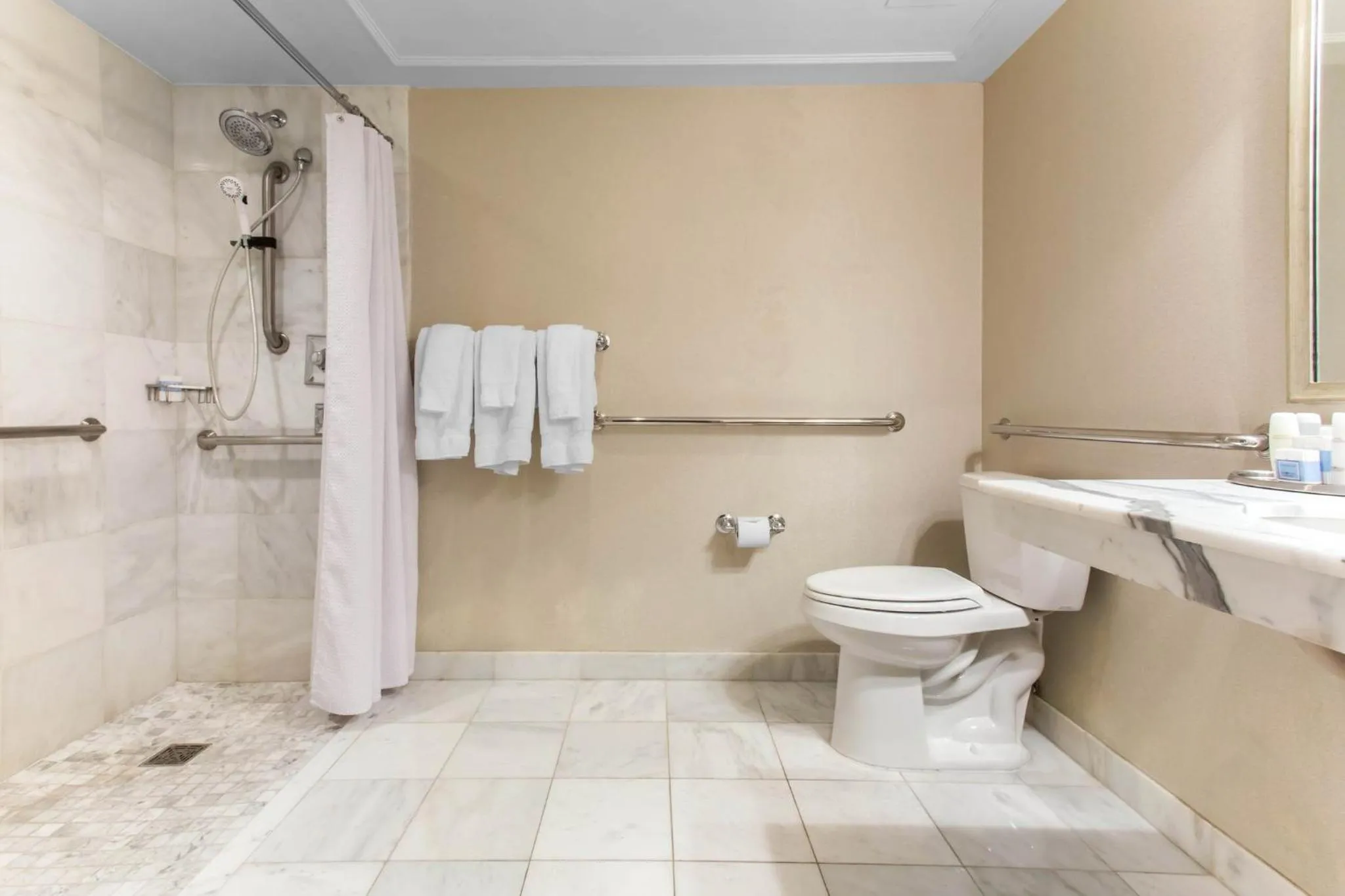 Photo of the whole room in Omni Royal Orleans Hotel