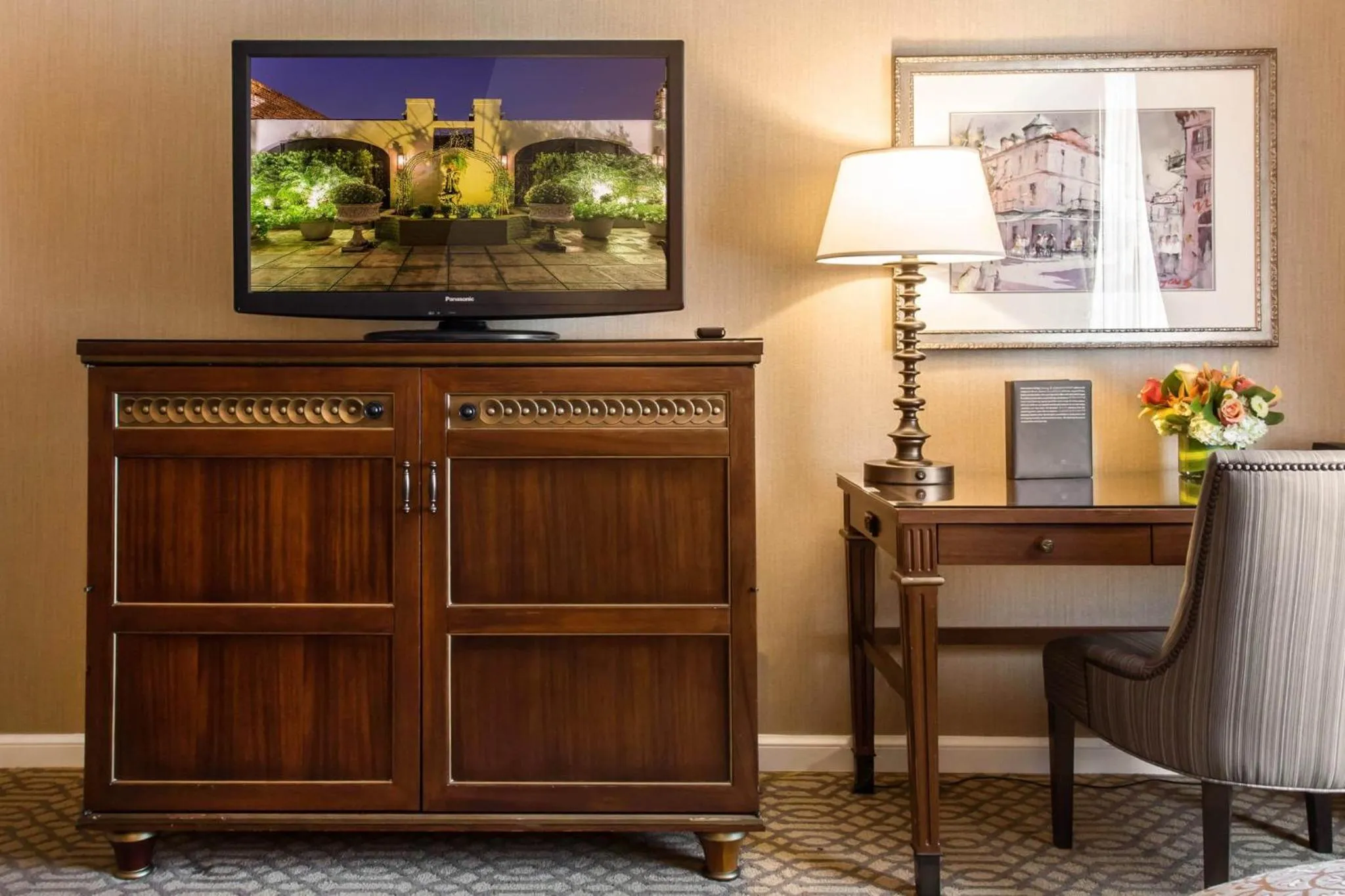 Photo of the whole room in Omni Royal Orleans Hotel