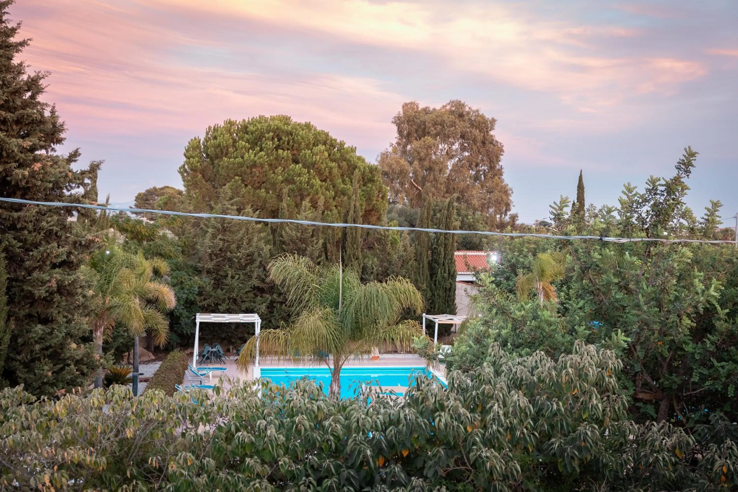 Swimming pool in B&B Villa Anna