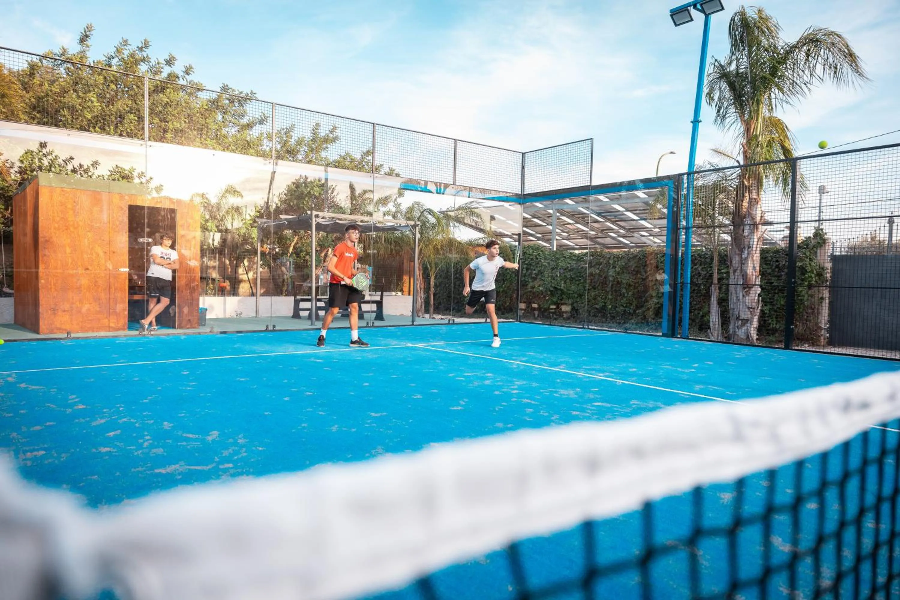 Tennis court in B&B Villa Anna
