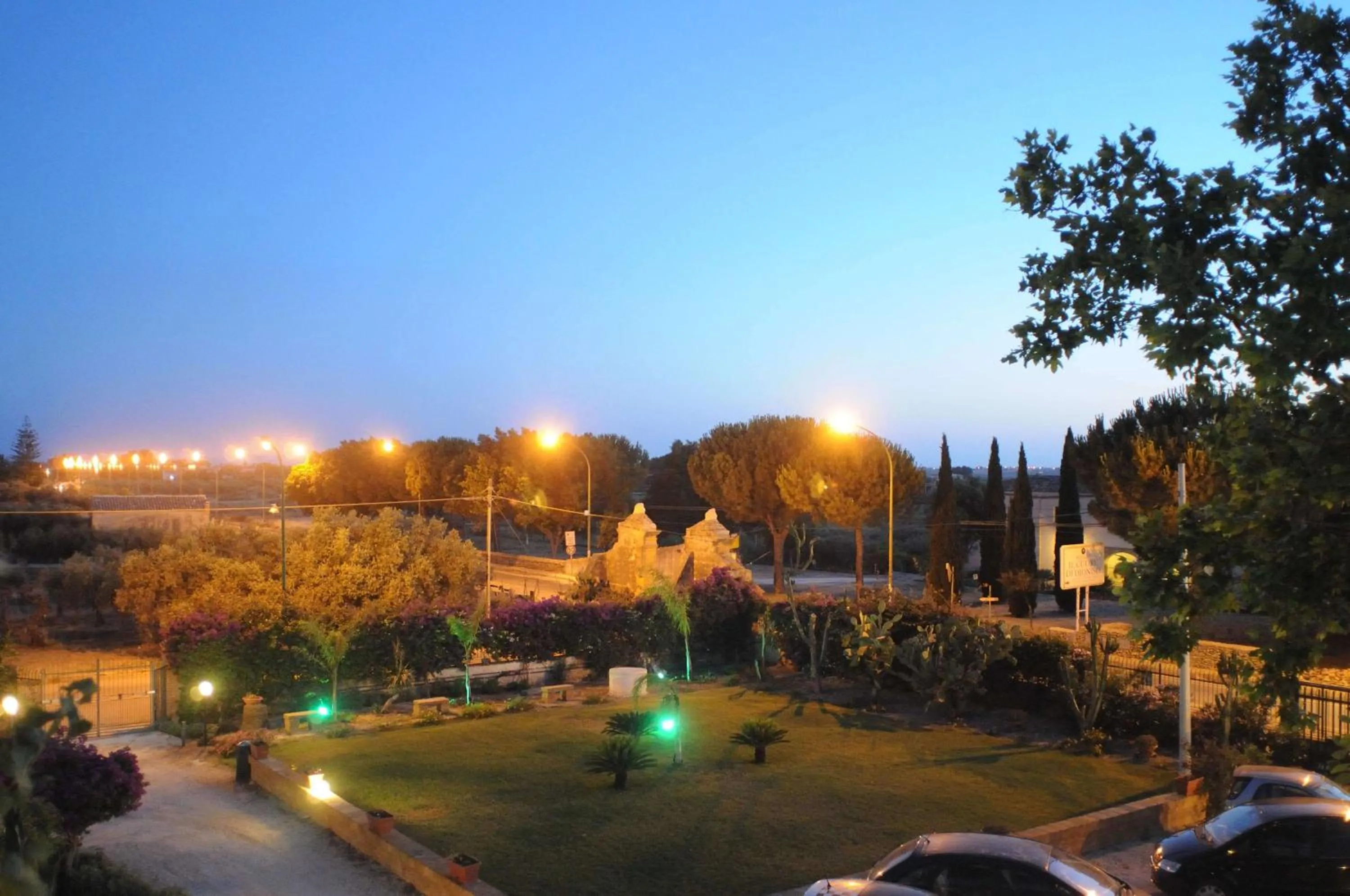 Garden view in B&B Villa Anna