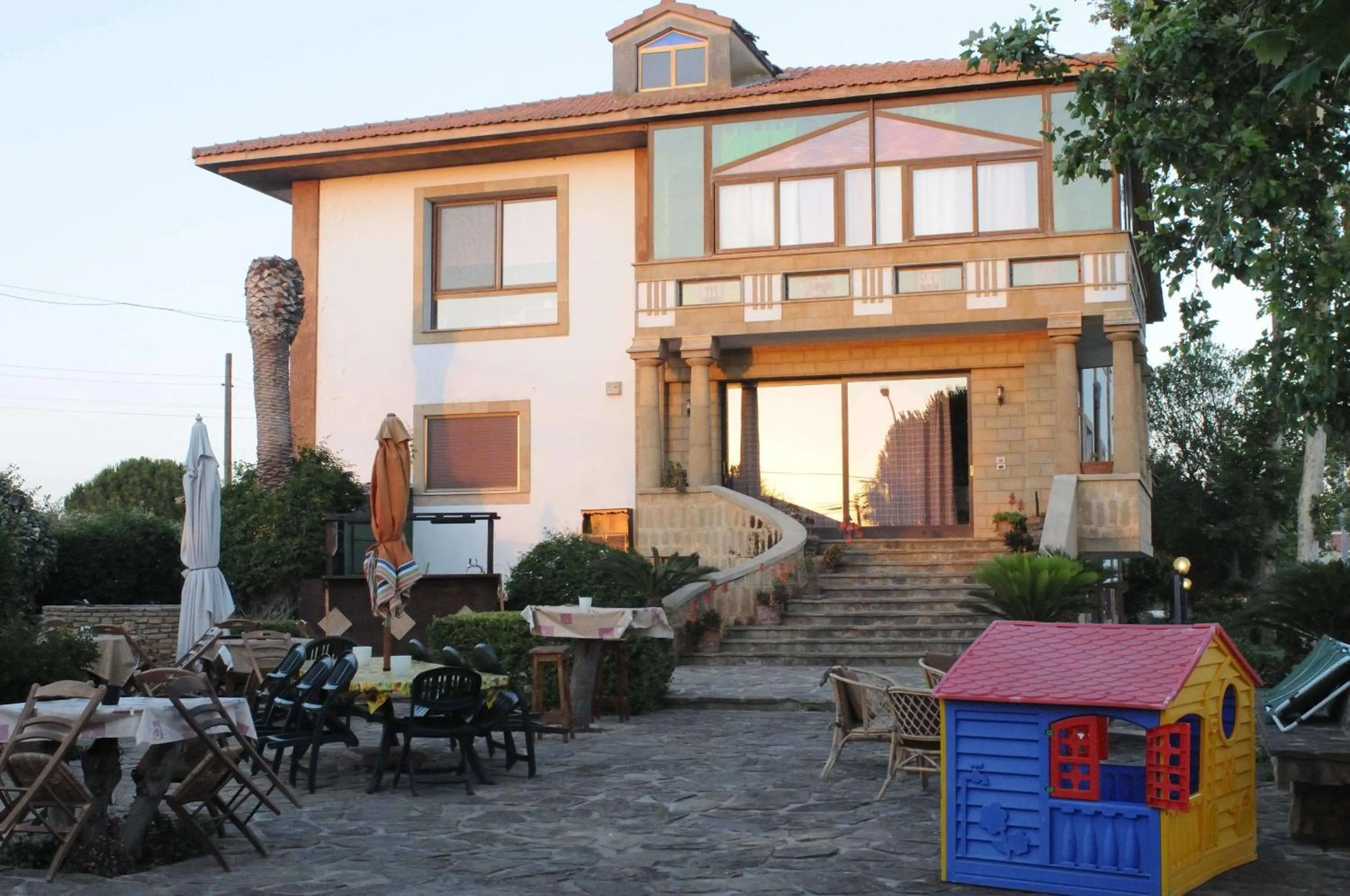Facade/entrance in B&B Villa Anna