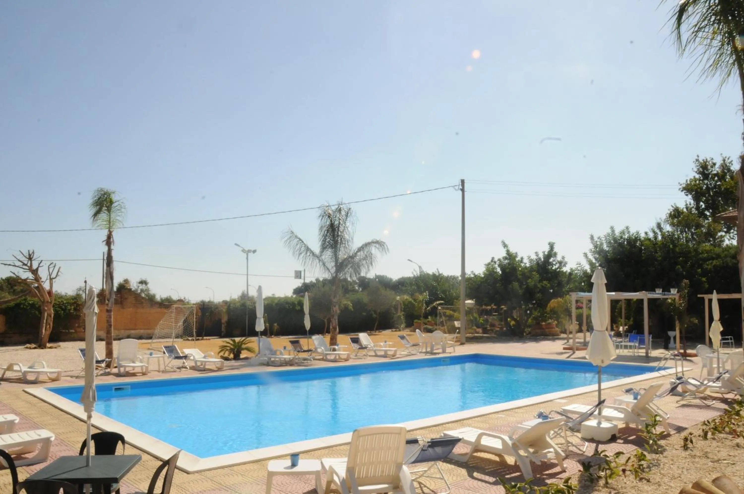Swimming pool in B&B Villa Anna