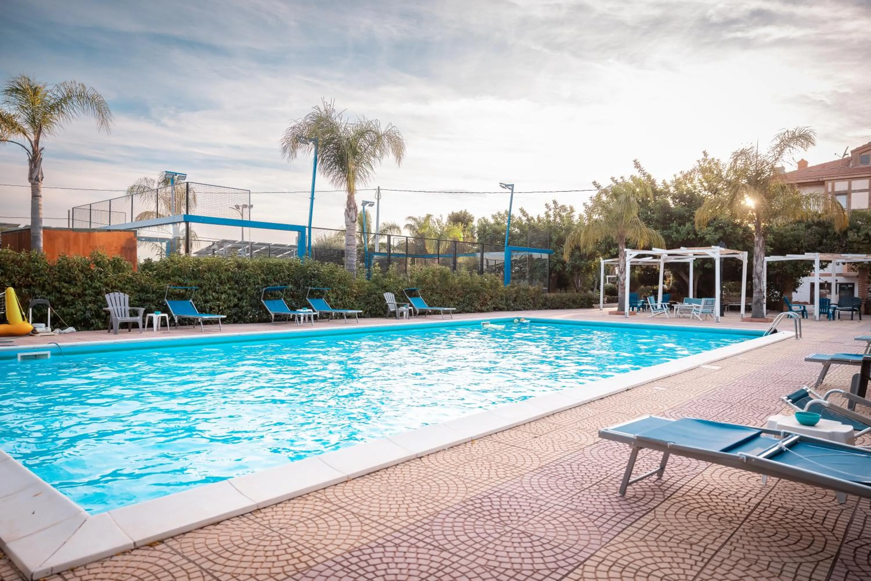 Swimming pool in B&B Villa Anna