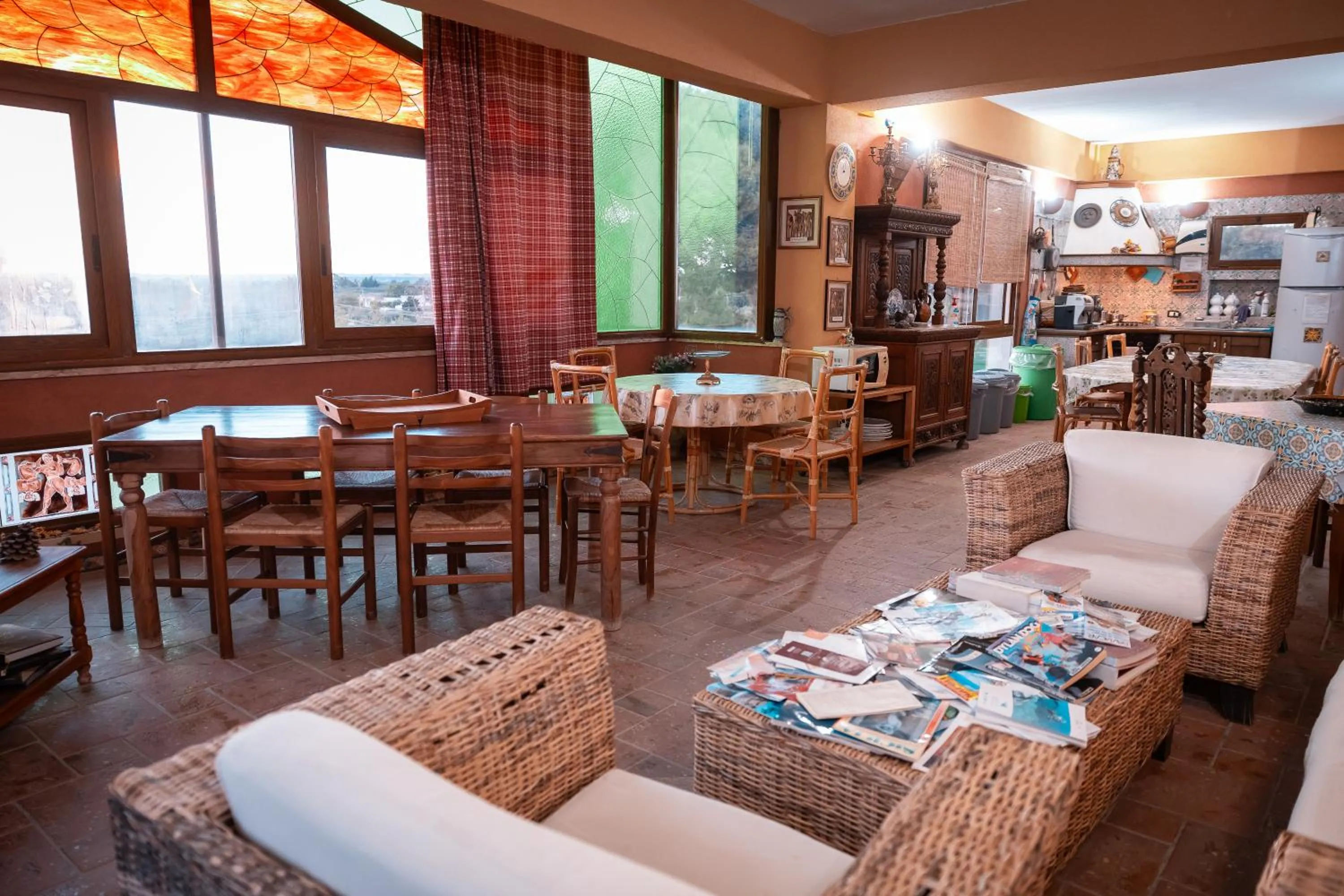 Communal lounge/ TV room in B&B Villa Anna