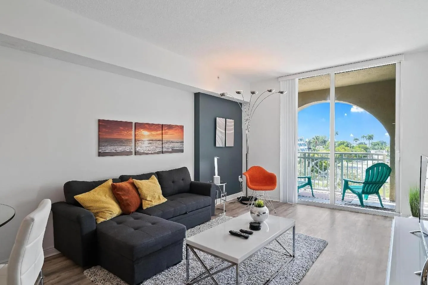 Luxury Near the Beach! Beach pass included!
