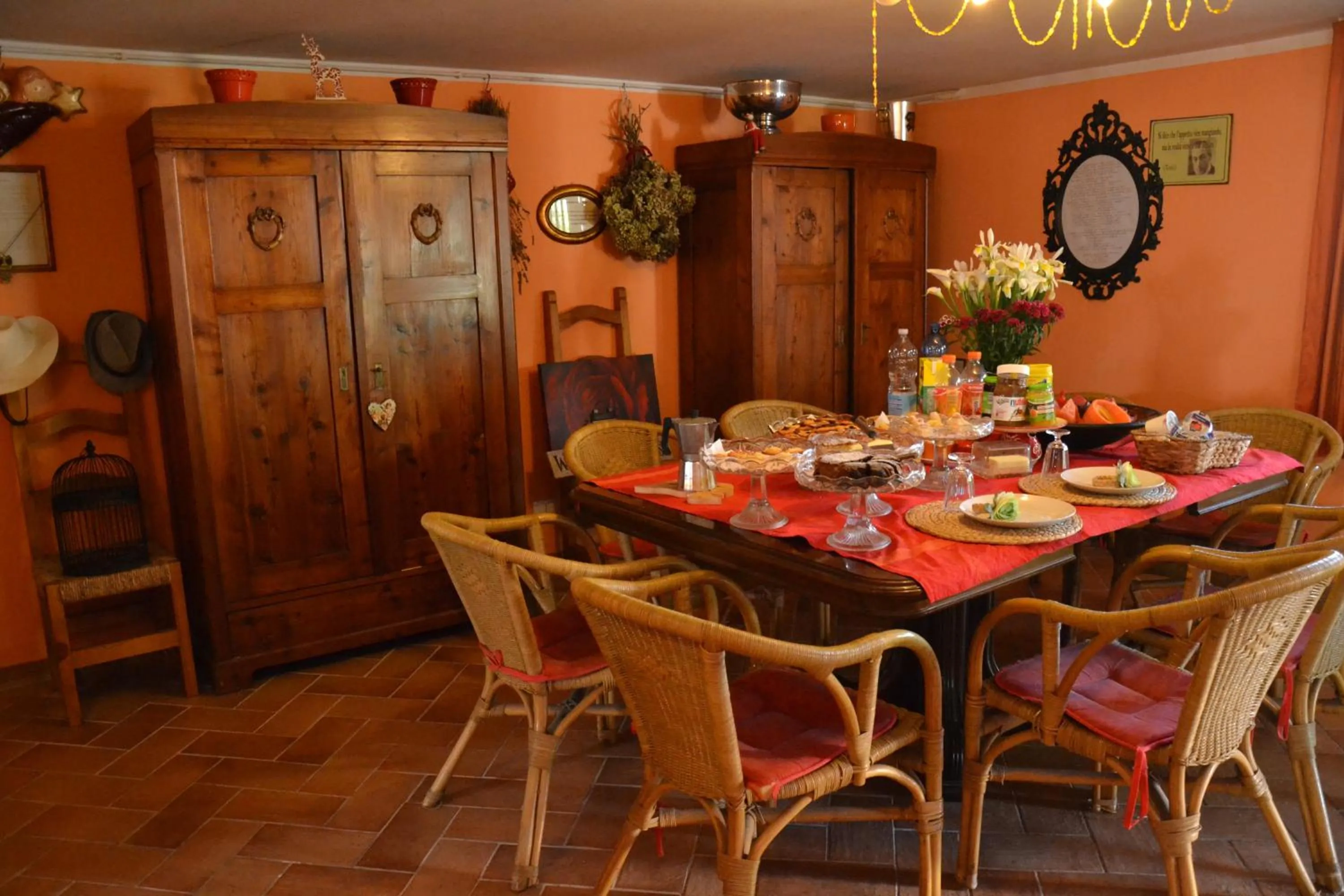 Dining area in B&B Al Mare Di Greis