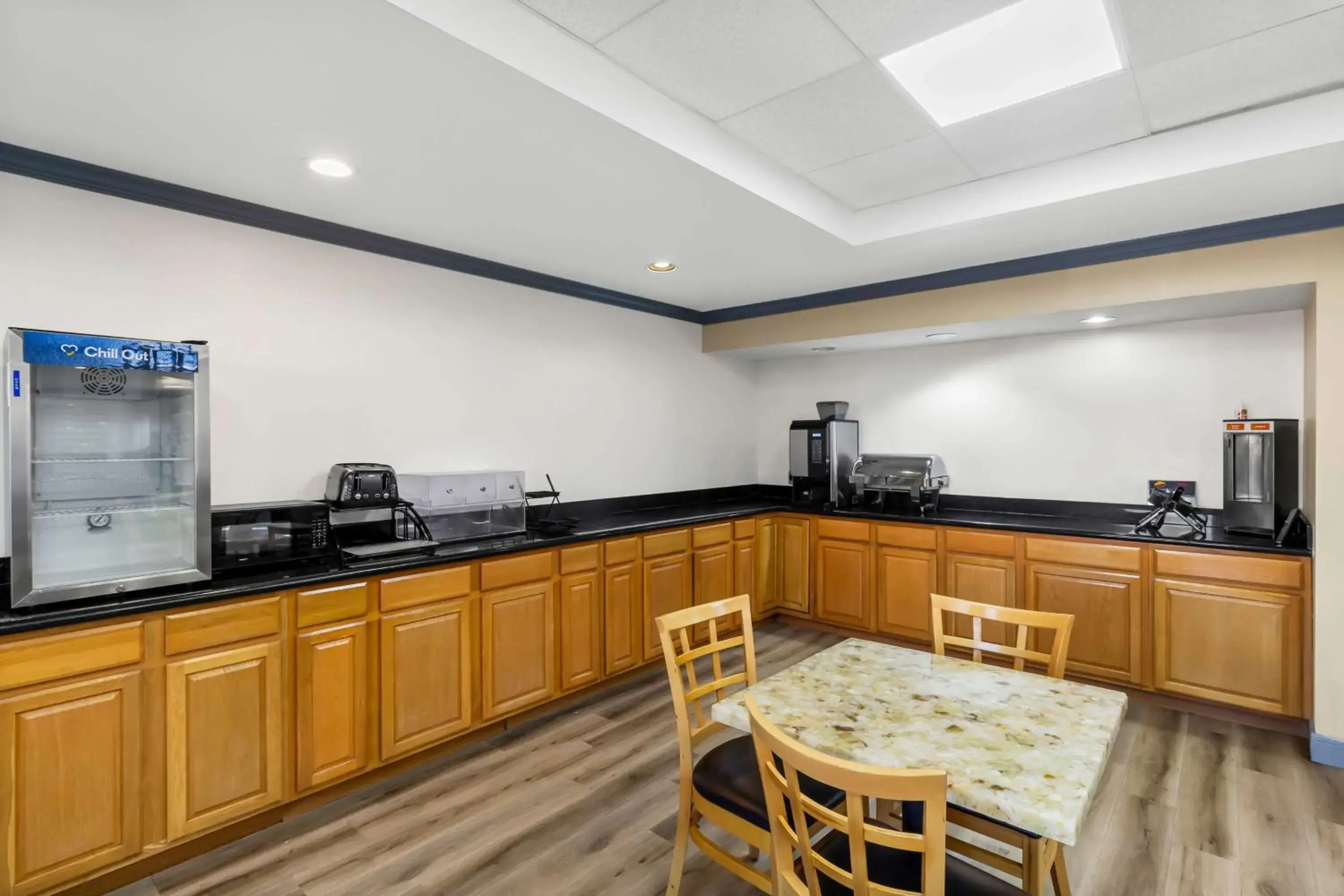 Restaurant/places to eat in Sonesta Essential NW Houston Restaurant/places to eat in Sonesta Essential NW Houston