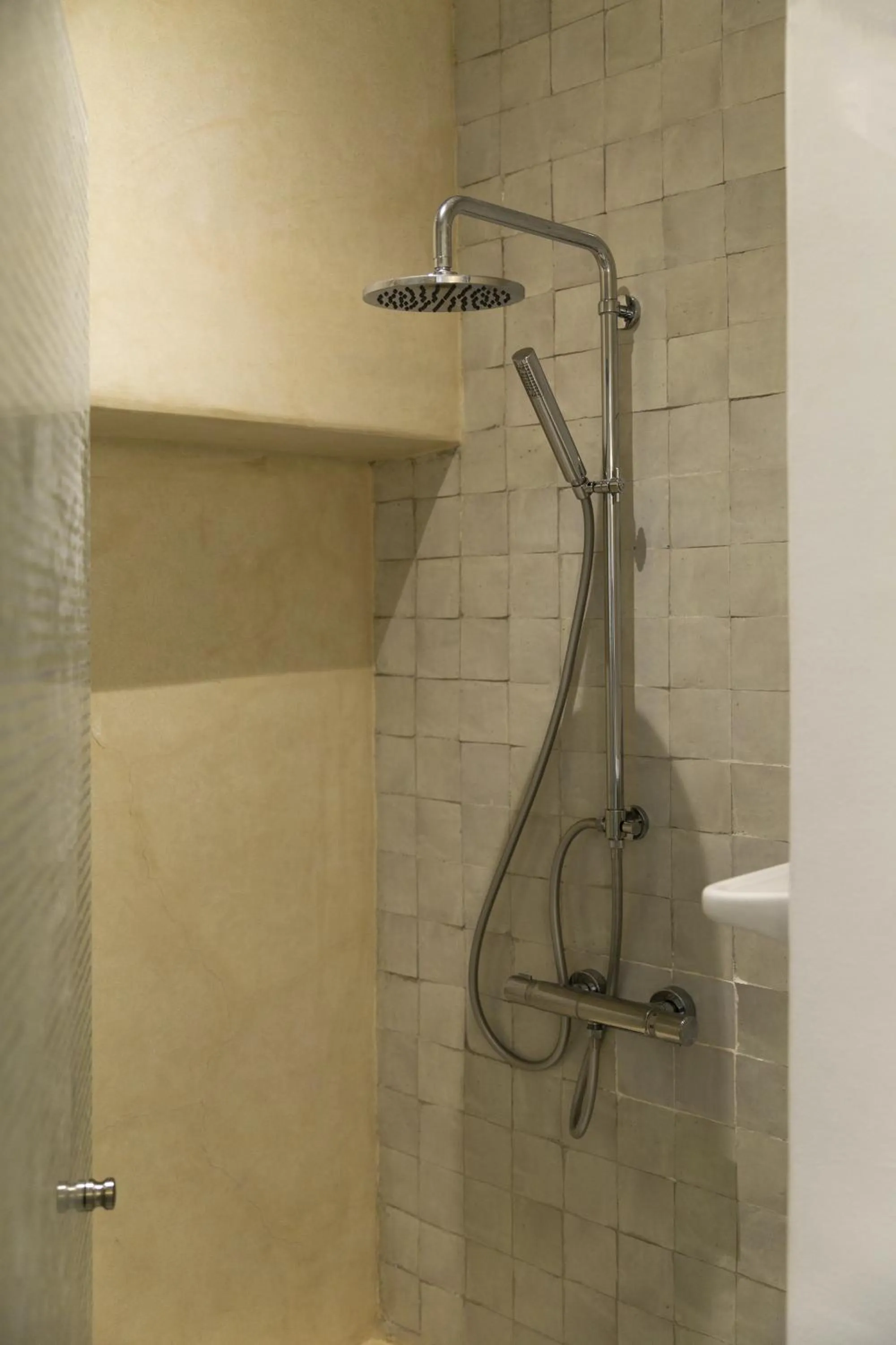 Shower in Suite Azur Hotel