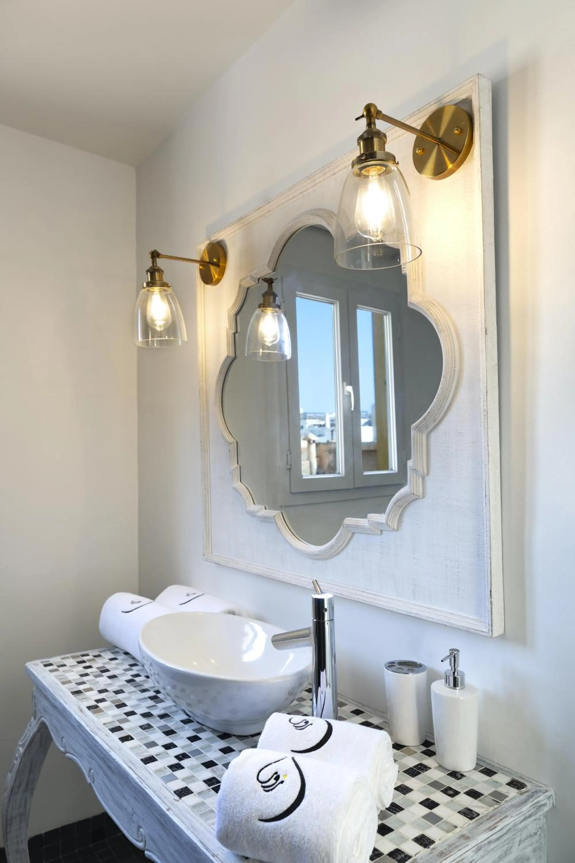 Bathroom in Suite Azur Hotel