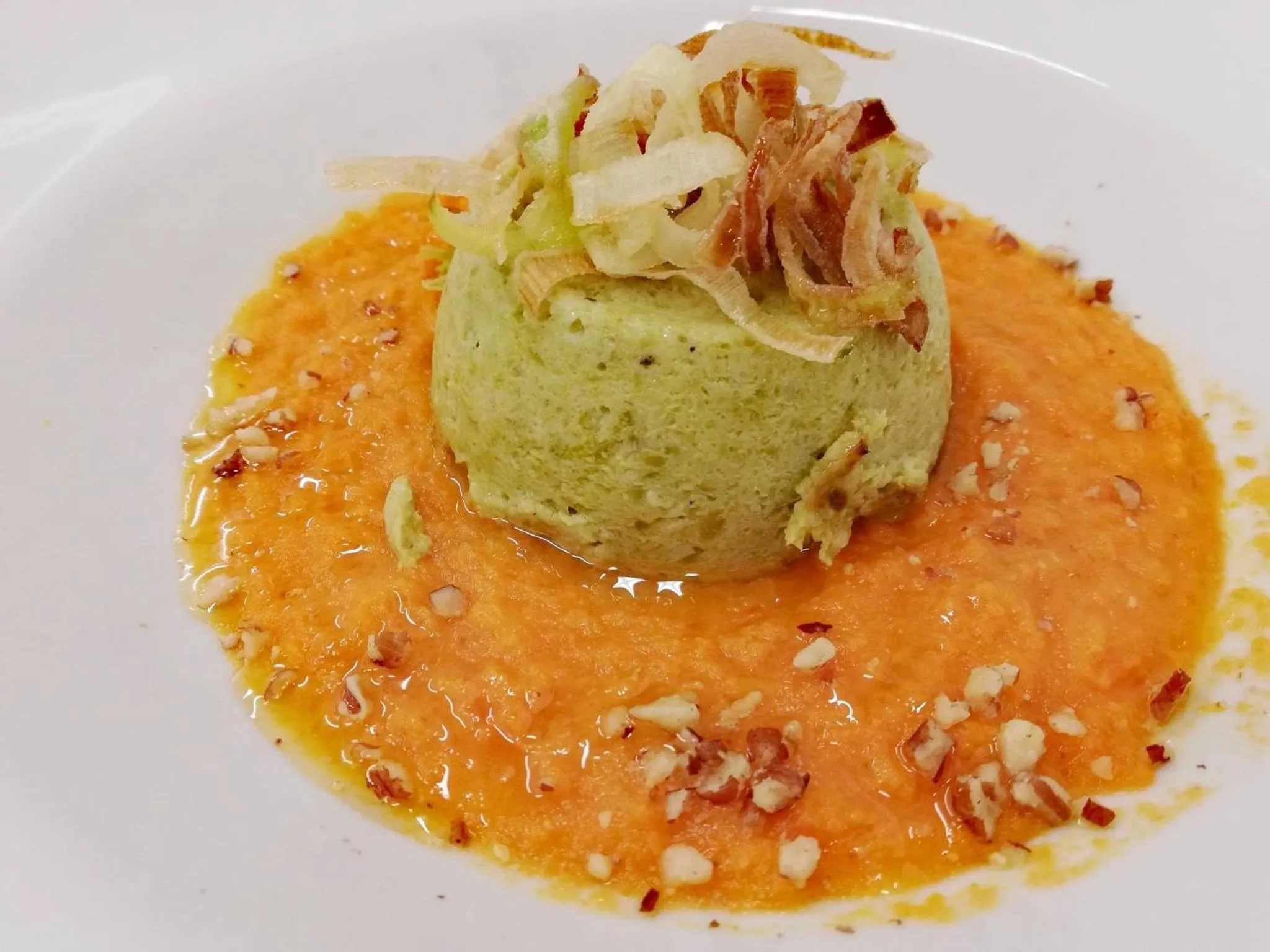 Restaurant/places to eat in Garden Hotel