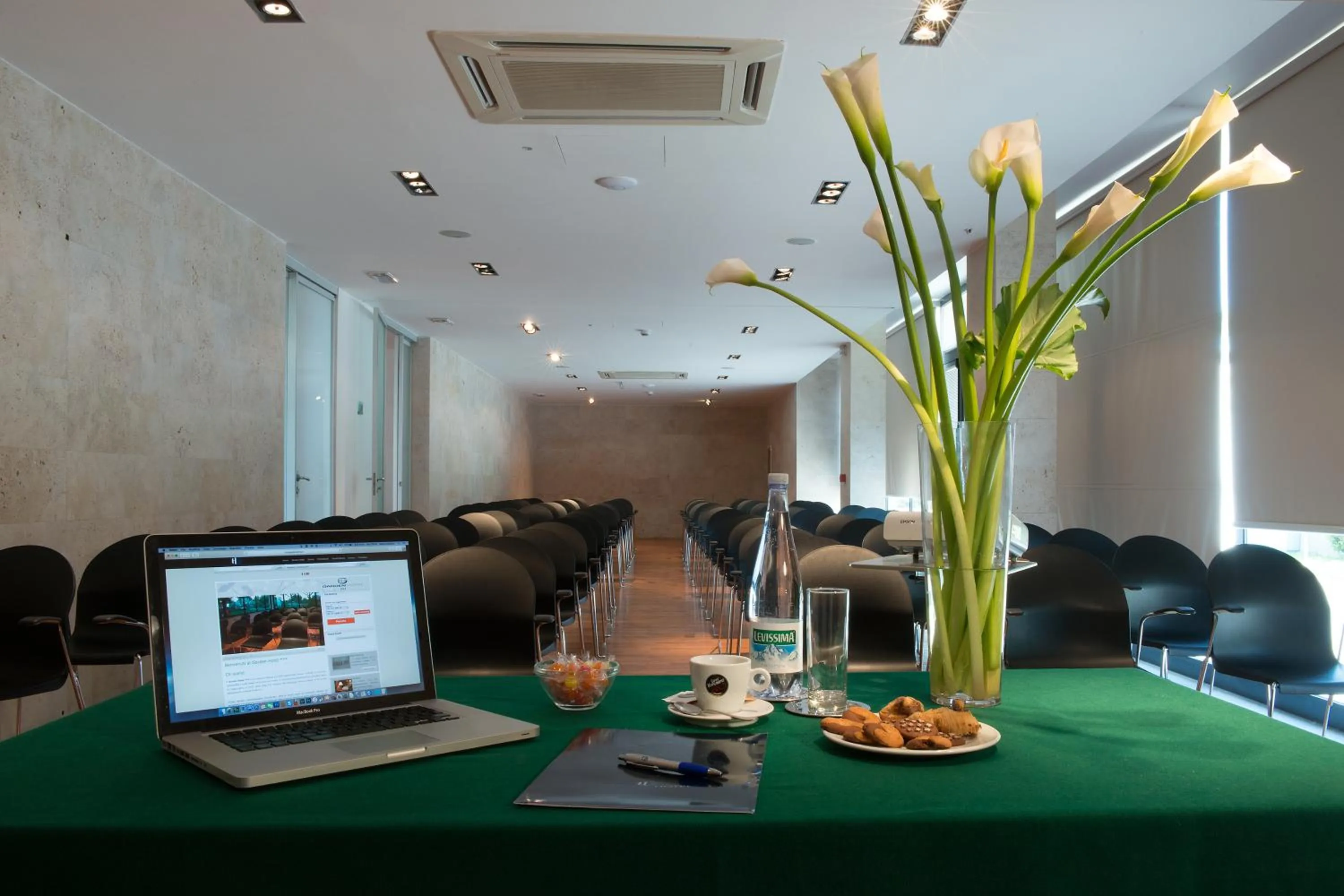 Meeting/conference room in Garden Hotel