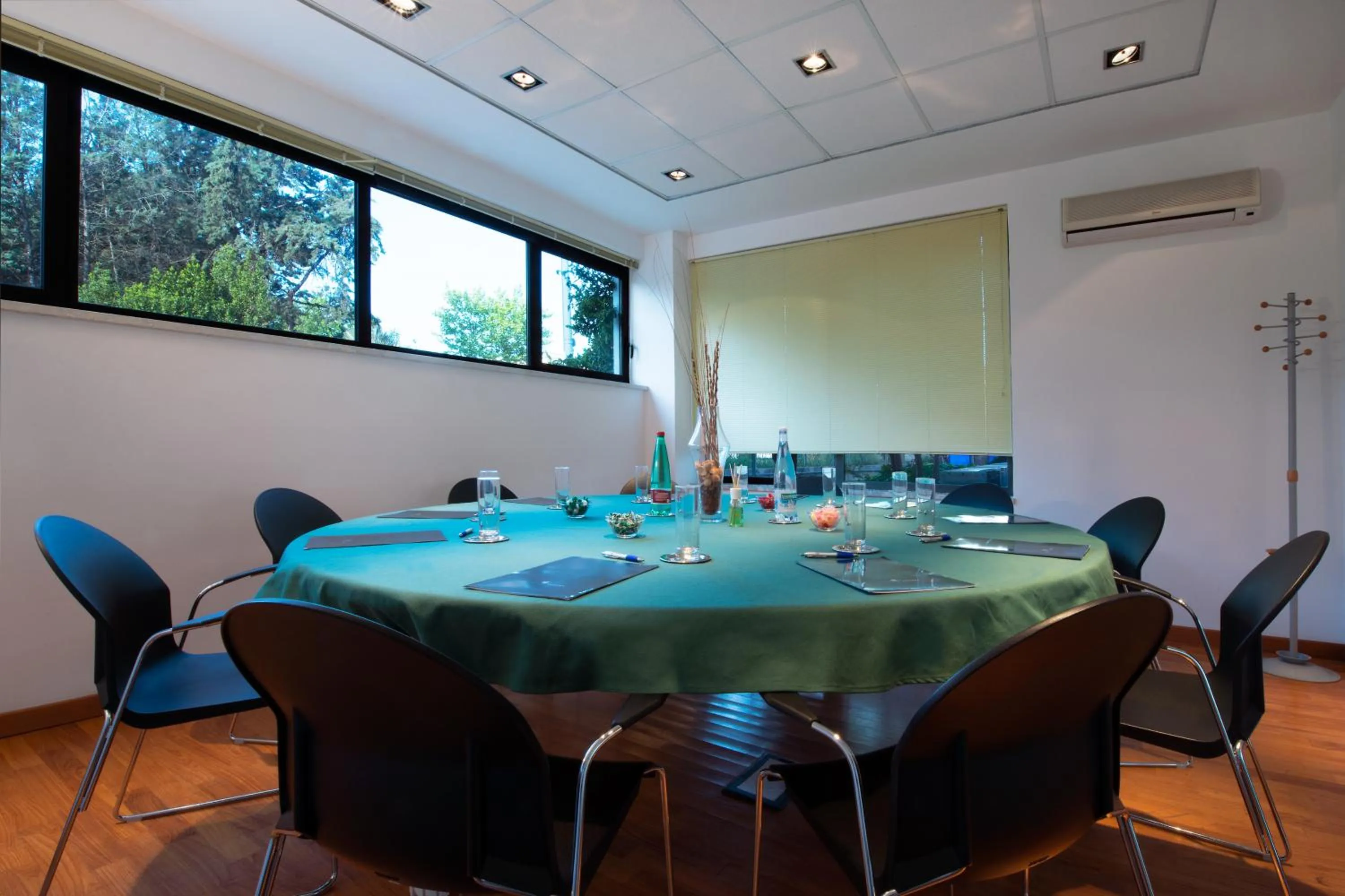 Meeting/conference room in Garden Hotel