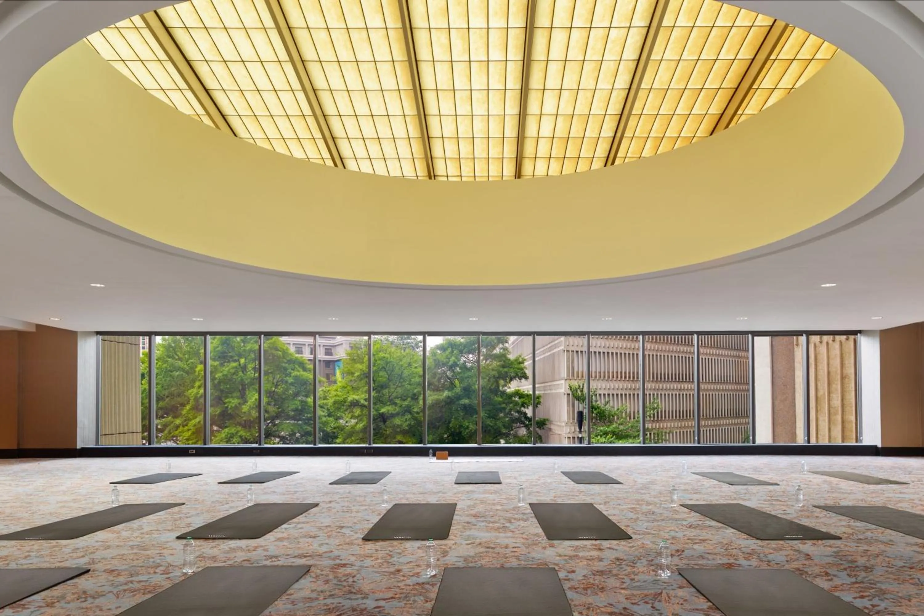 Area and facilities in The Westin Peachtree Plaza, Atlanta